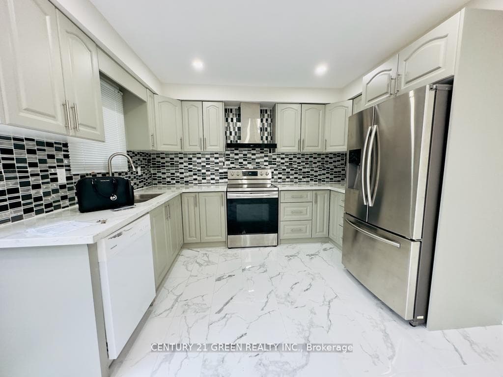 24 Sullivan Drive photo 15