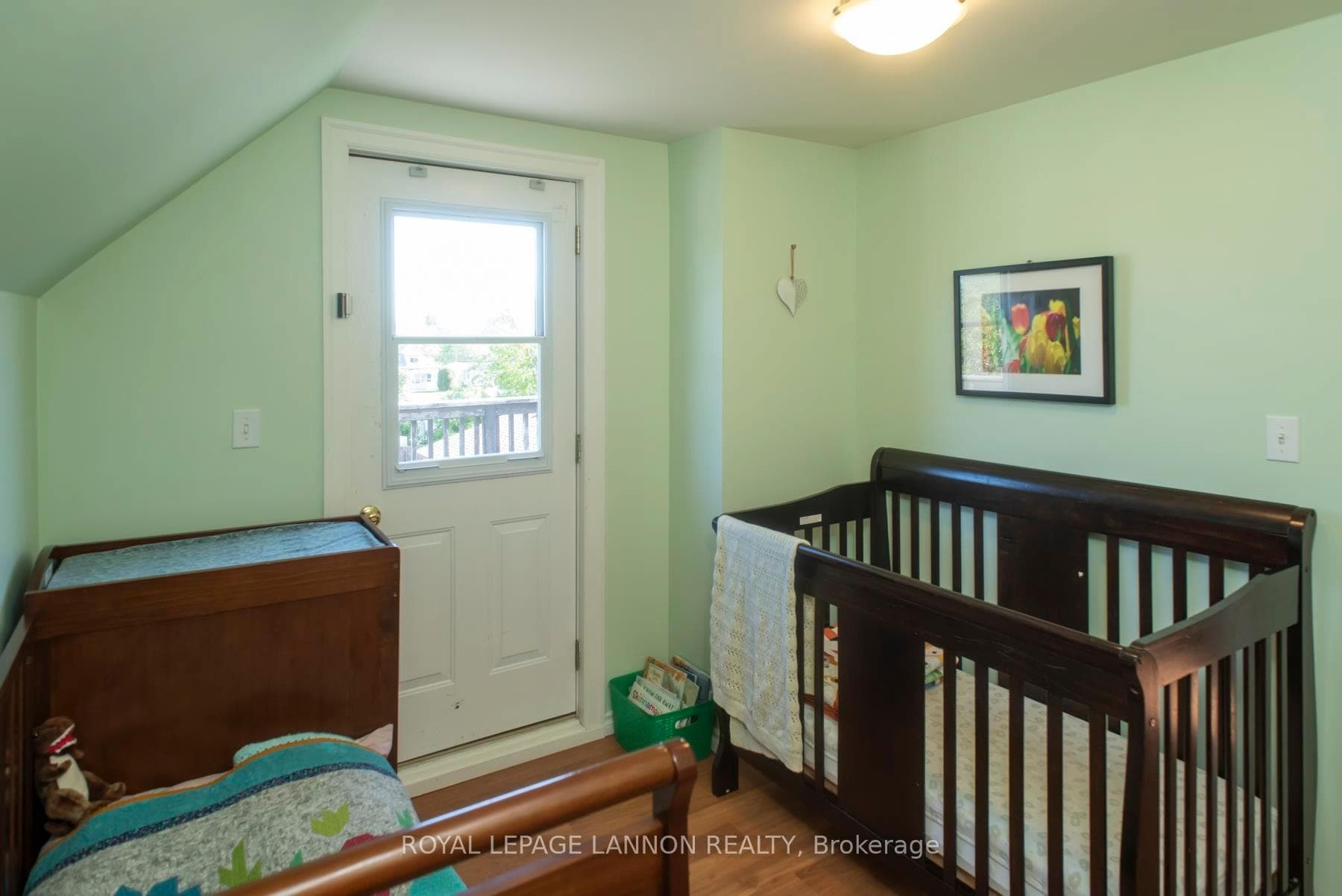 407 Oliver Road photo 15
