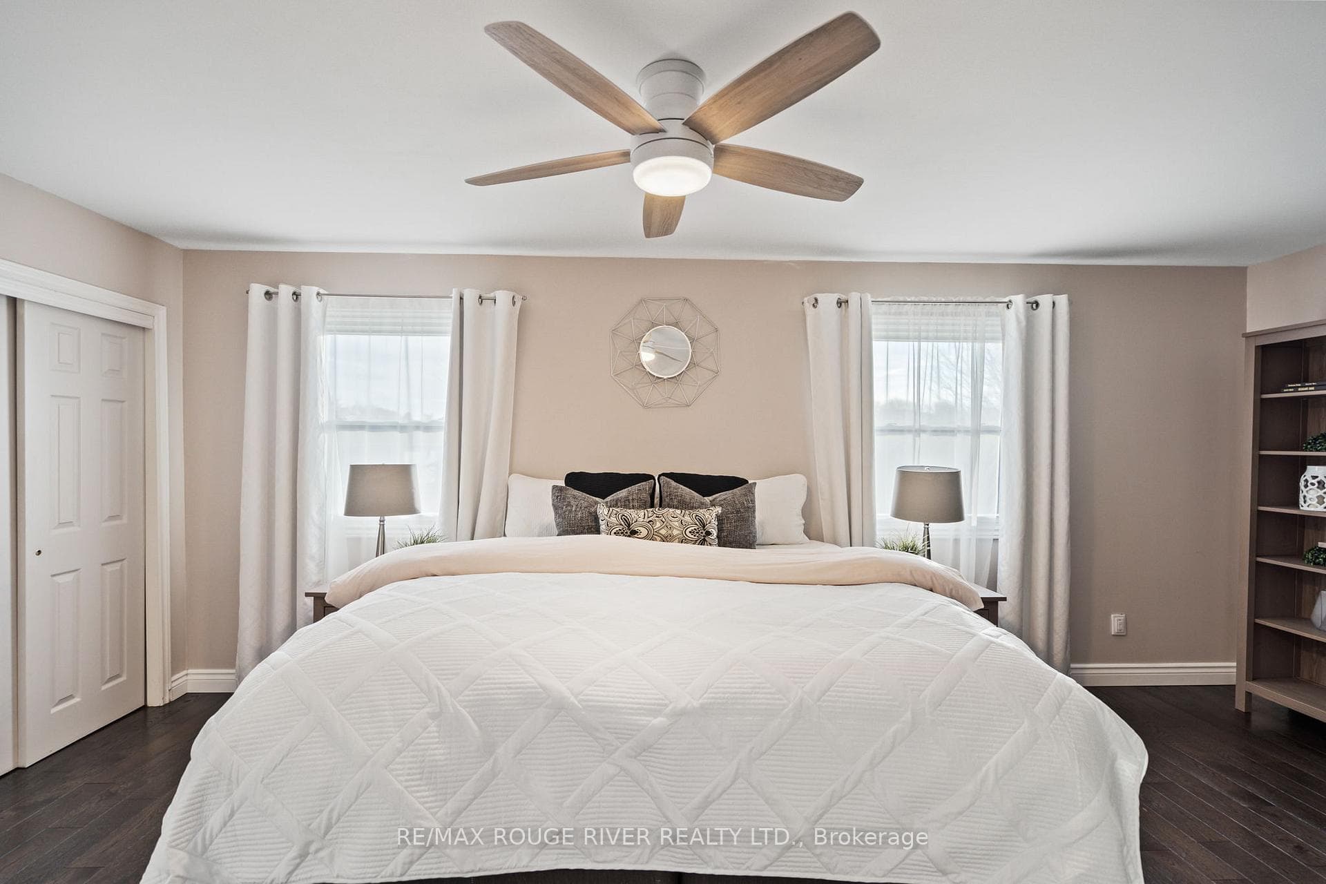 168 Overbank Drive photo 20