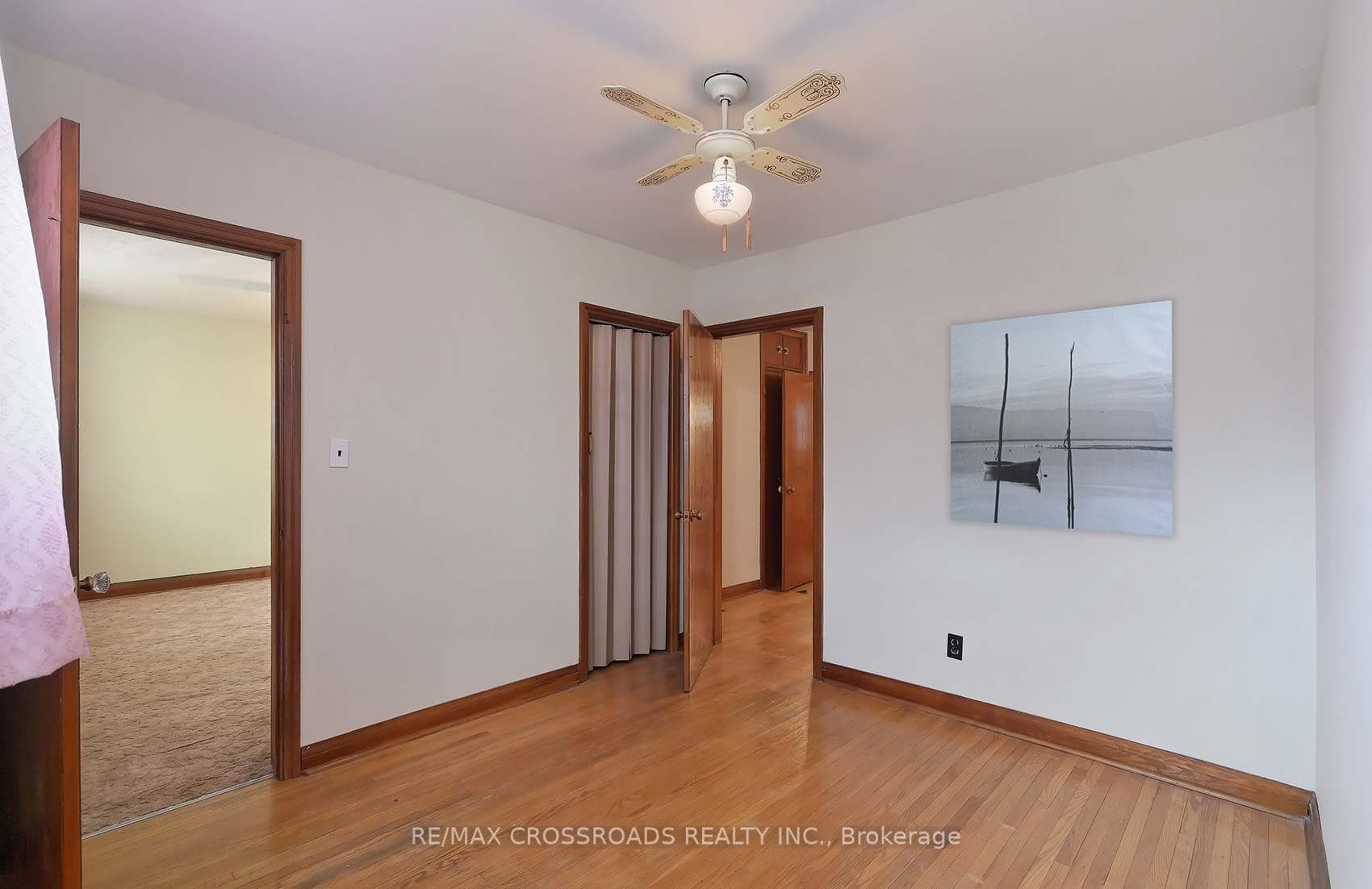 17 Winter Avenue photo 23