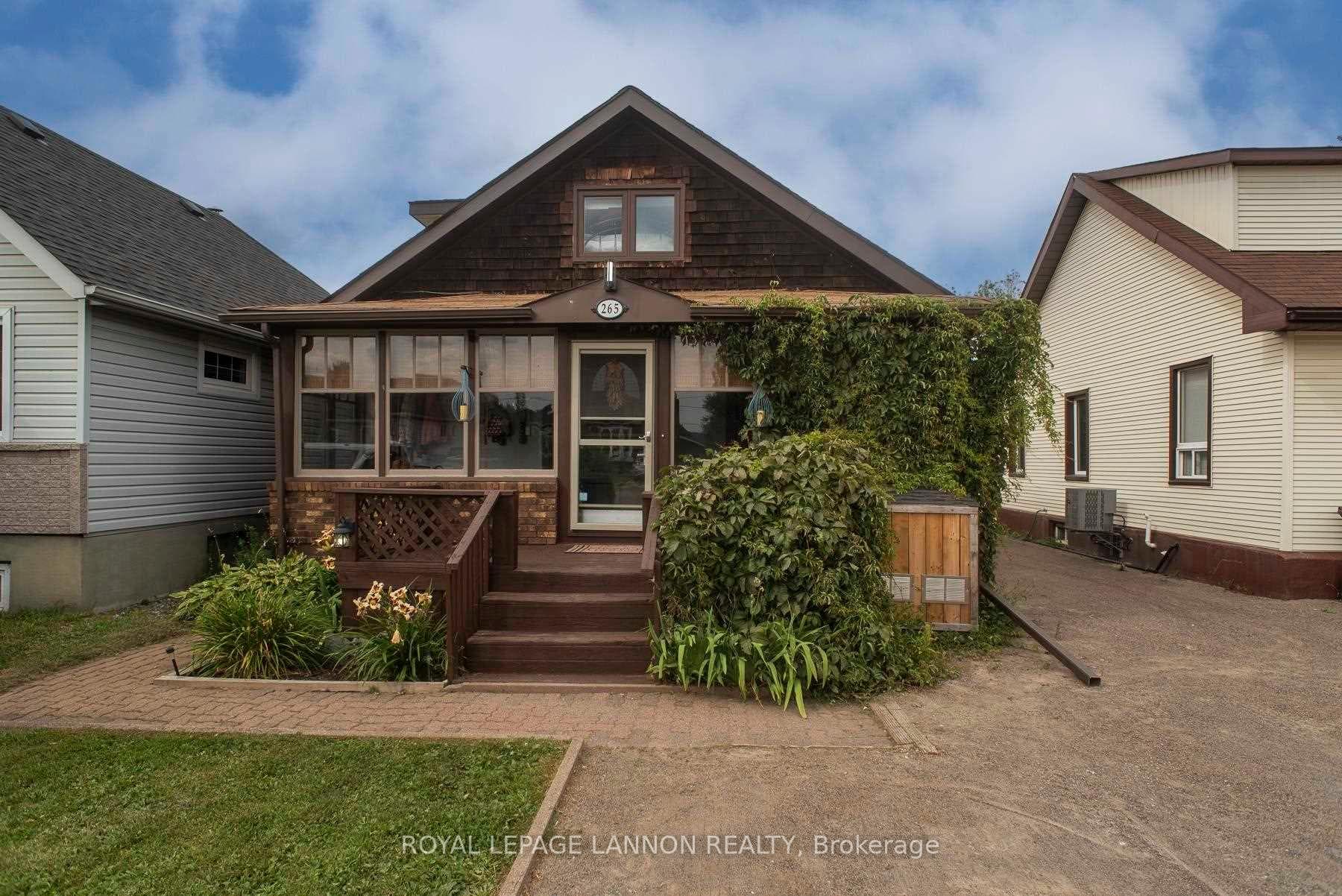 265 Francis Street photo 2