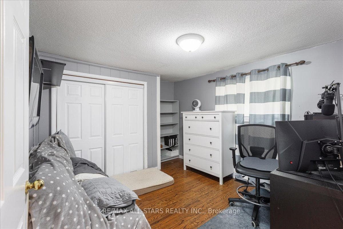 191 Spring Road photo 10