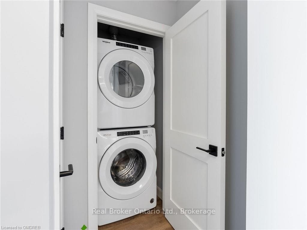 34 NORMAN Street Unit 408 photo 9
