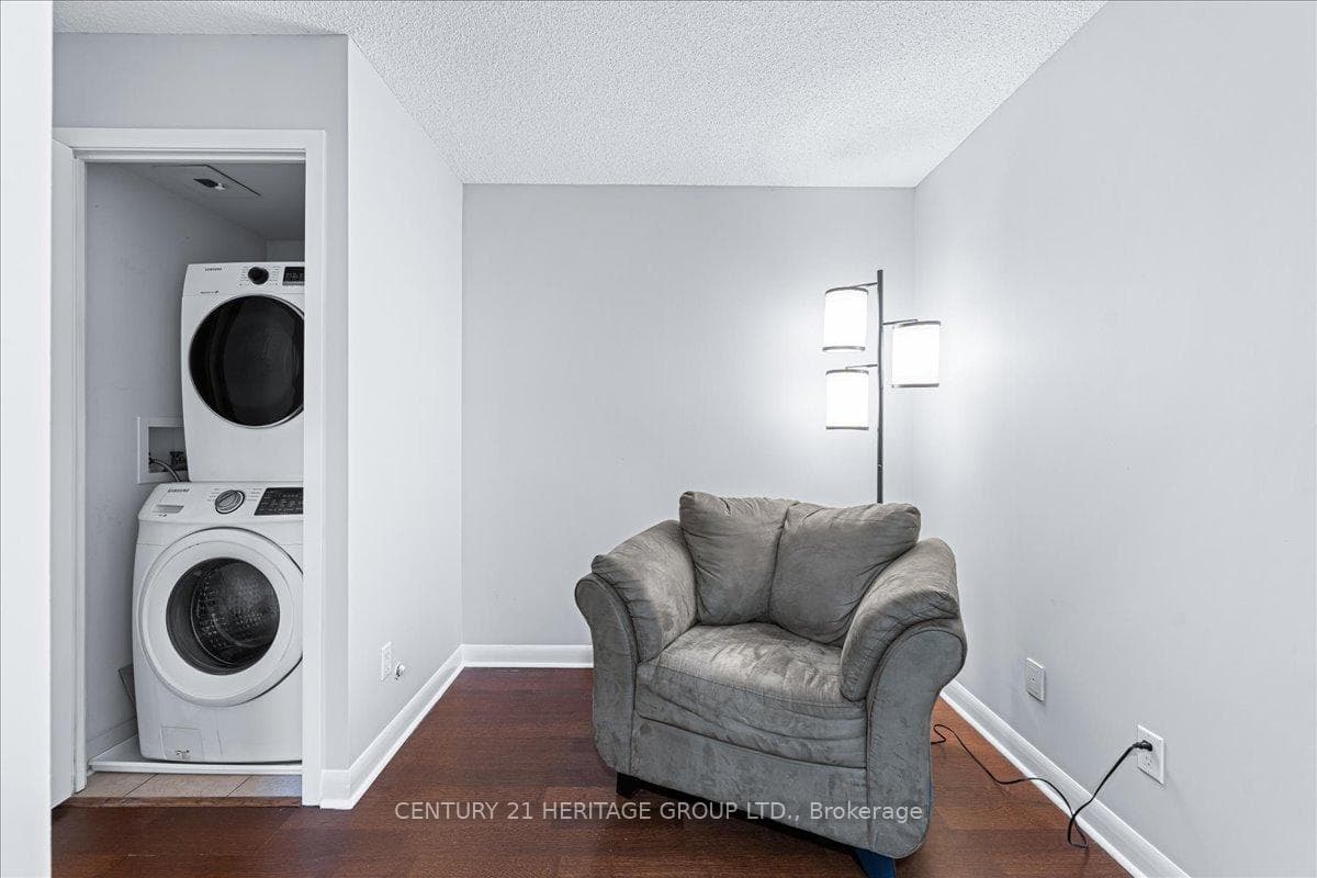 525 Wilson Avenue Unit 219 photo 31