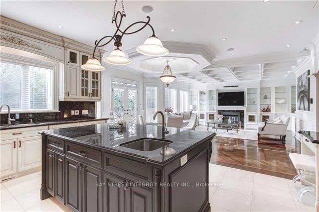976 Willowdale Avenue photo 8