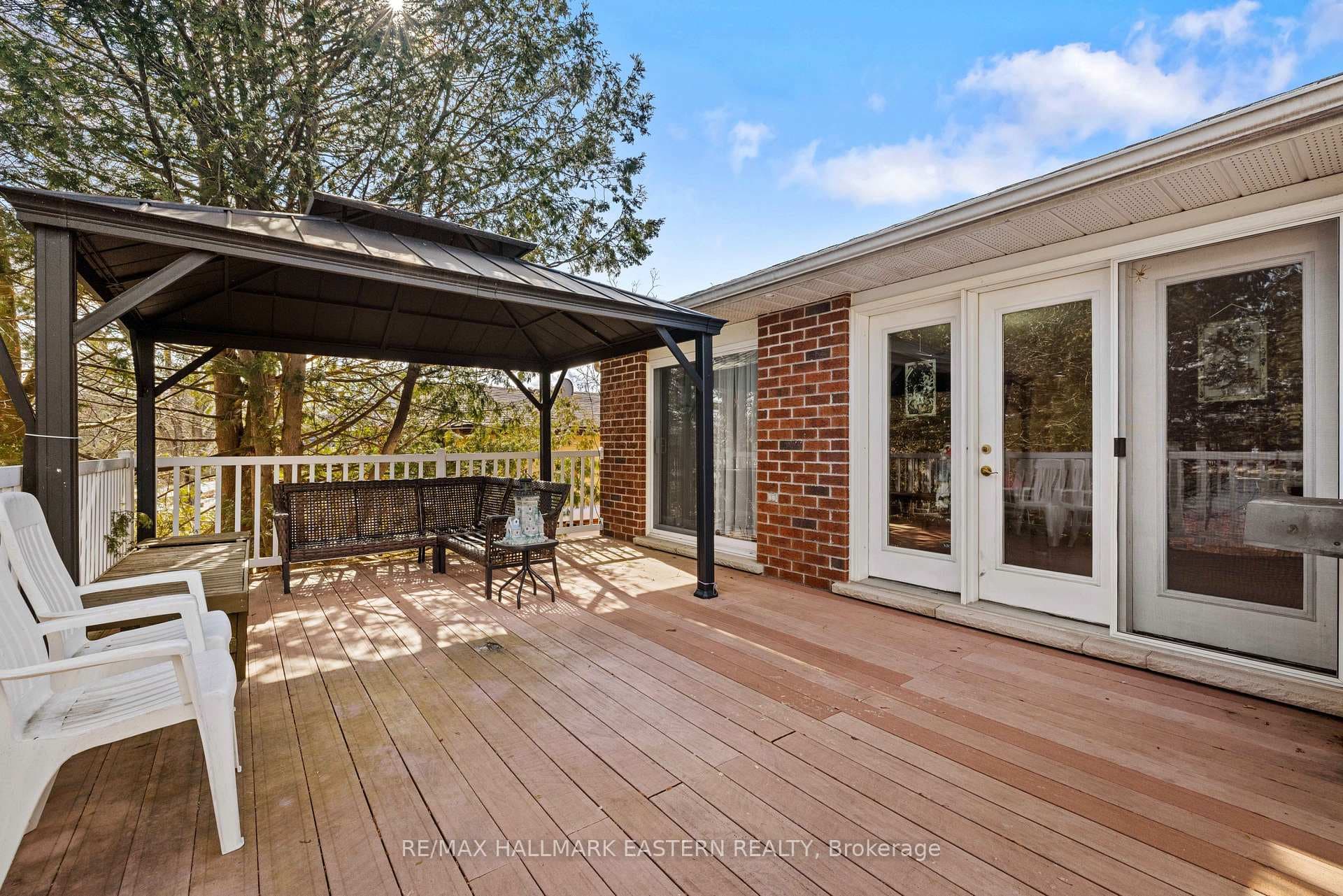 13 Hague Boulevard photo 26