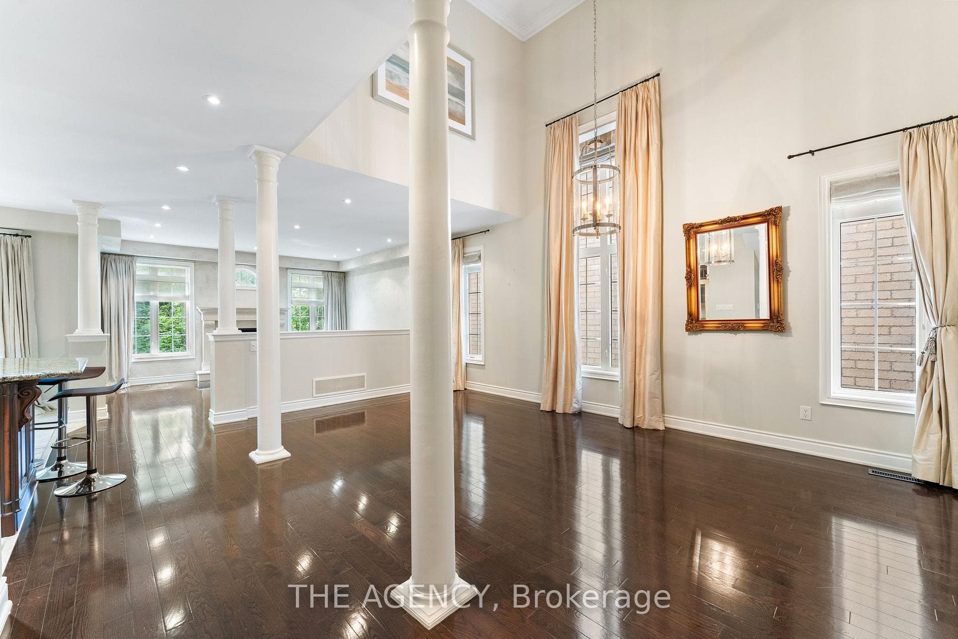 301 Crossing Bridge Place Unit 1 photo 4
