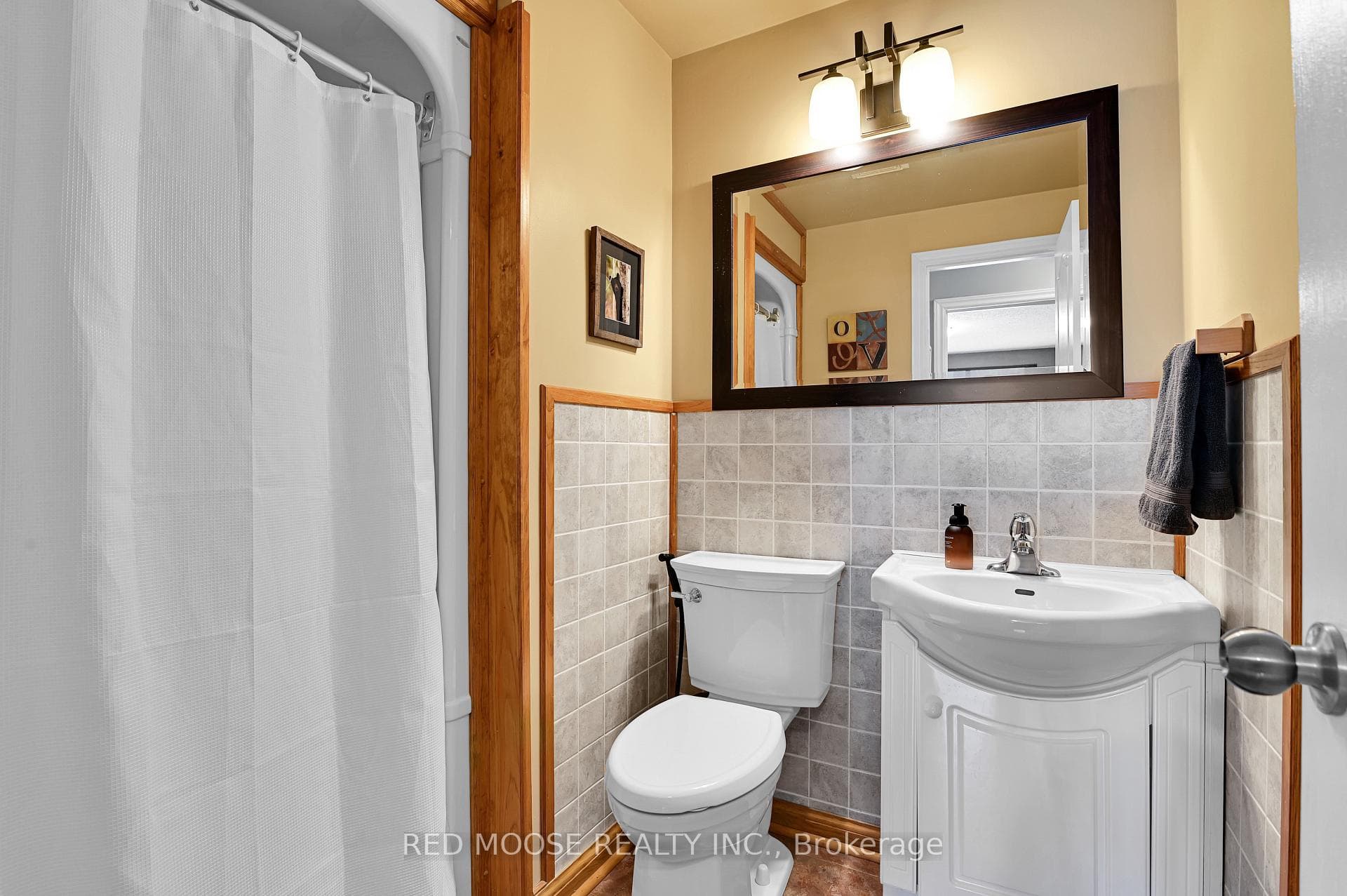 110 Woodfield Drive photo 17
