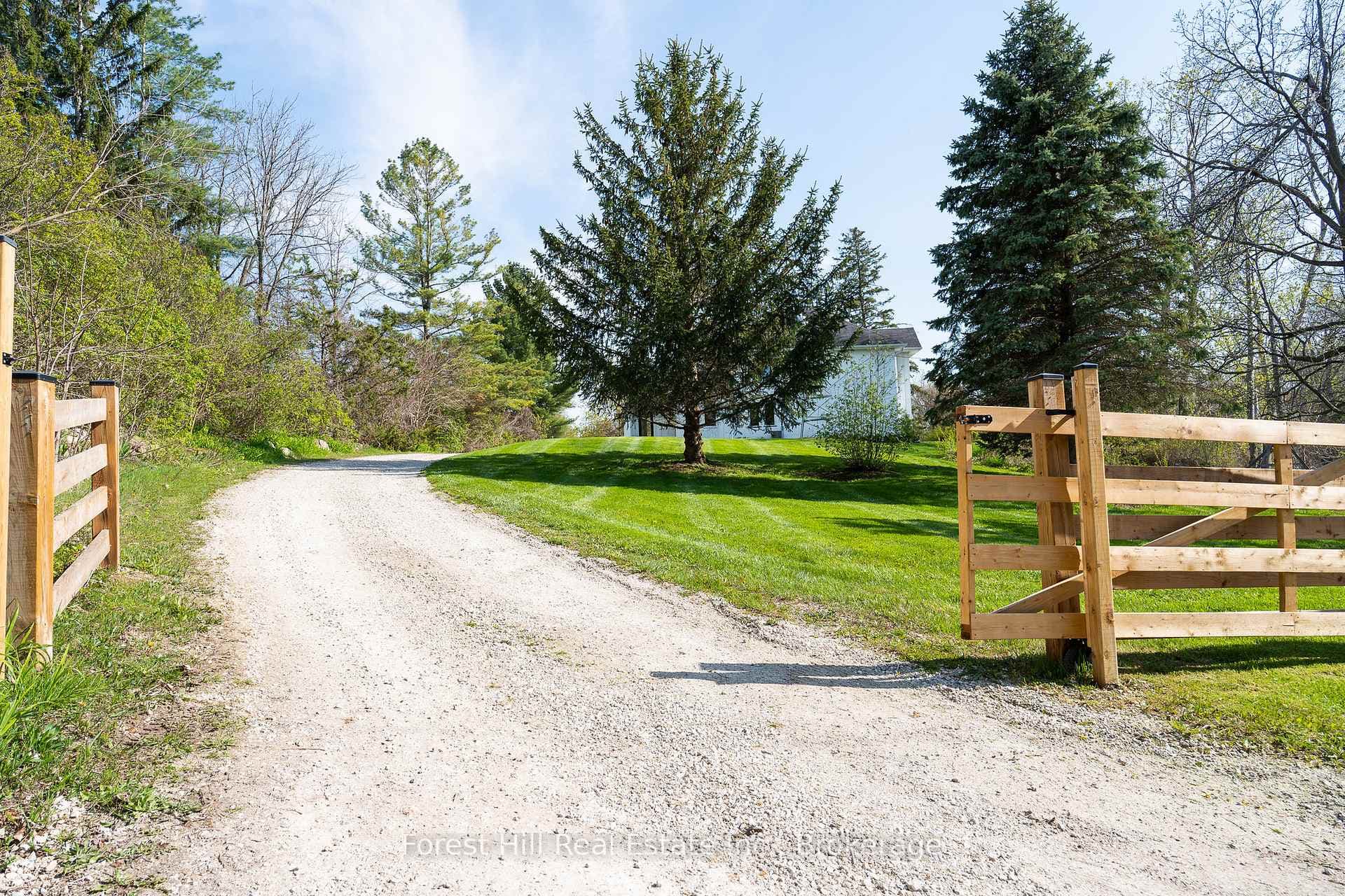 7599 36/37 Nottawasaga Side Road photo 6
