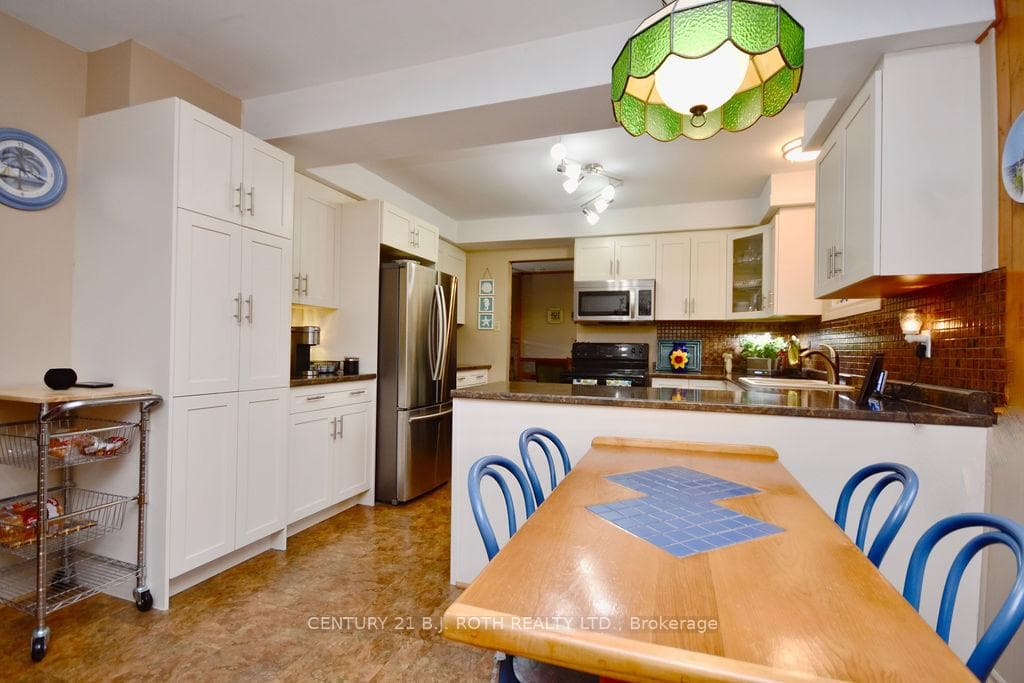 32 Patricia Drive photo 13