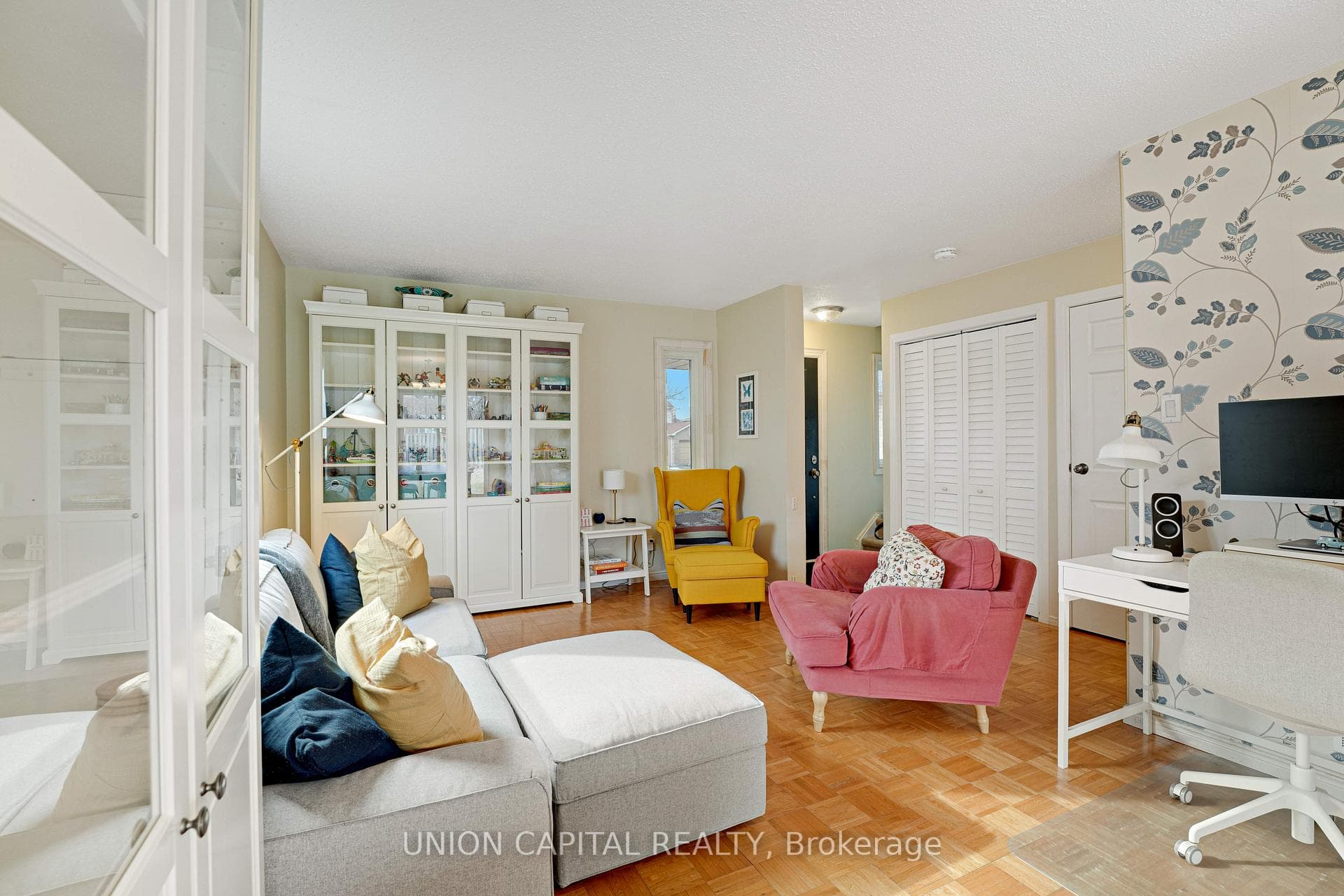 73 HUMPHREY Drive photo 5