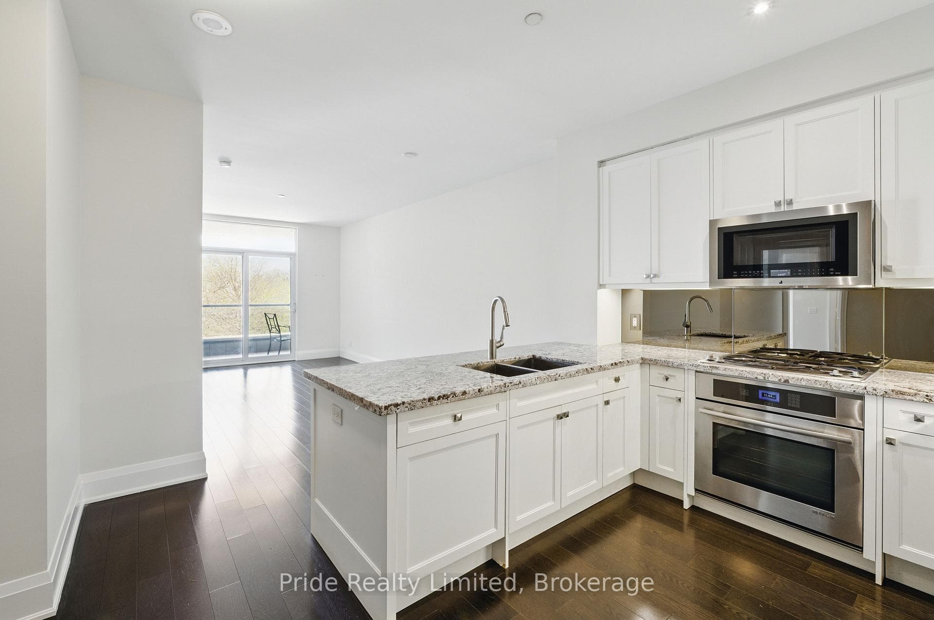 11 Bronte Road Unit 210 photo 25