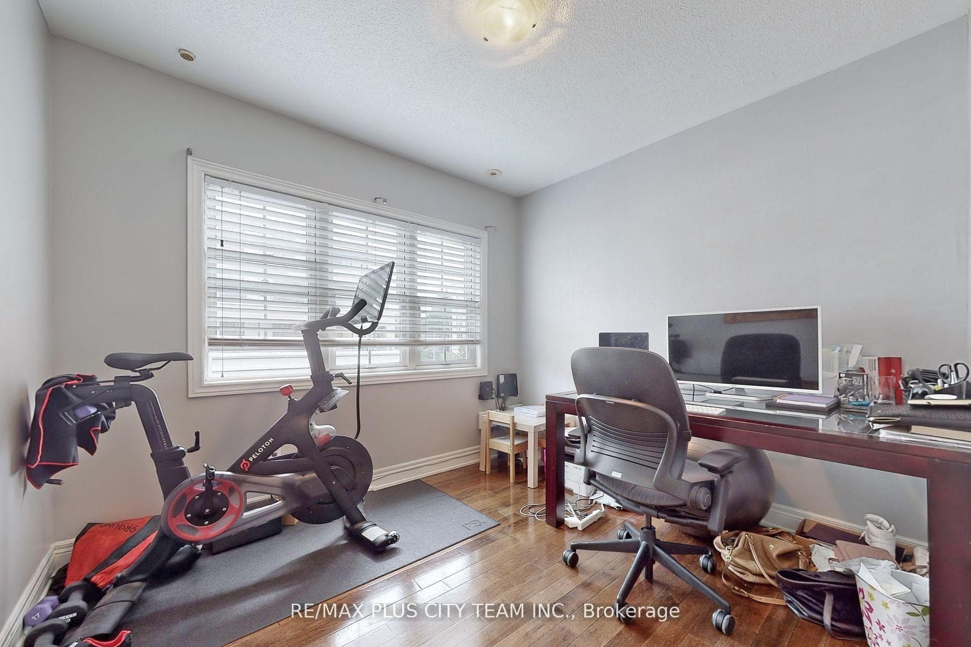 112 Sarah Ashbridge Avenue photo 18