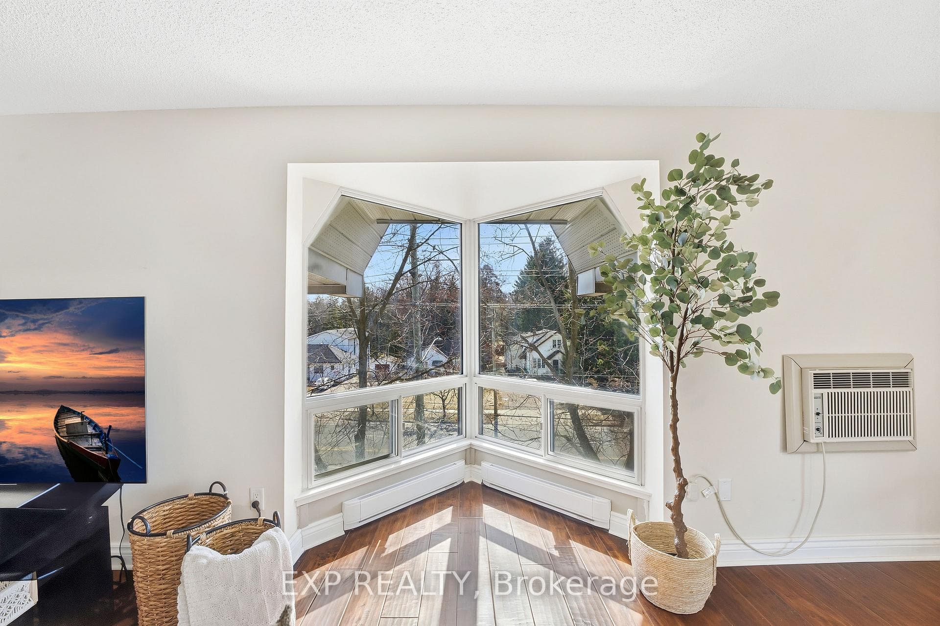 384 Erb Street Unit 404 photo 16