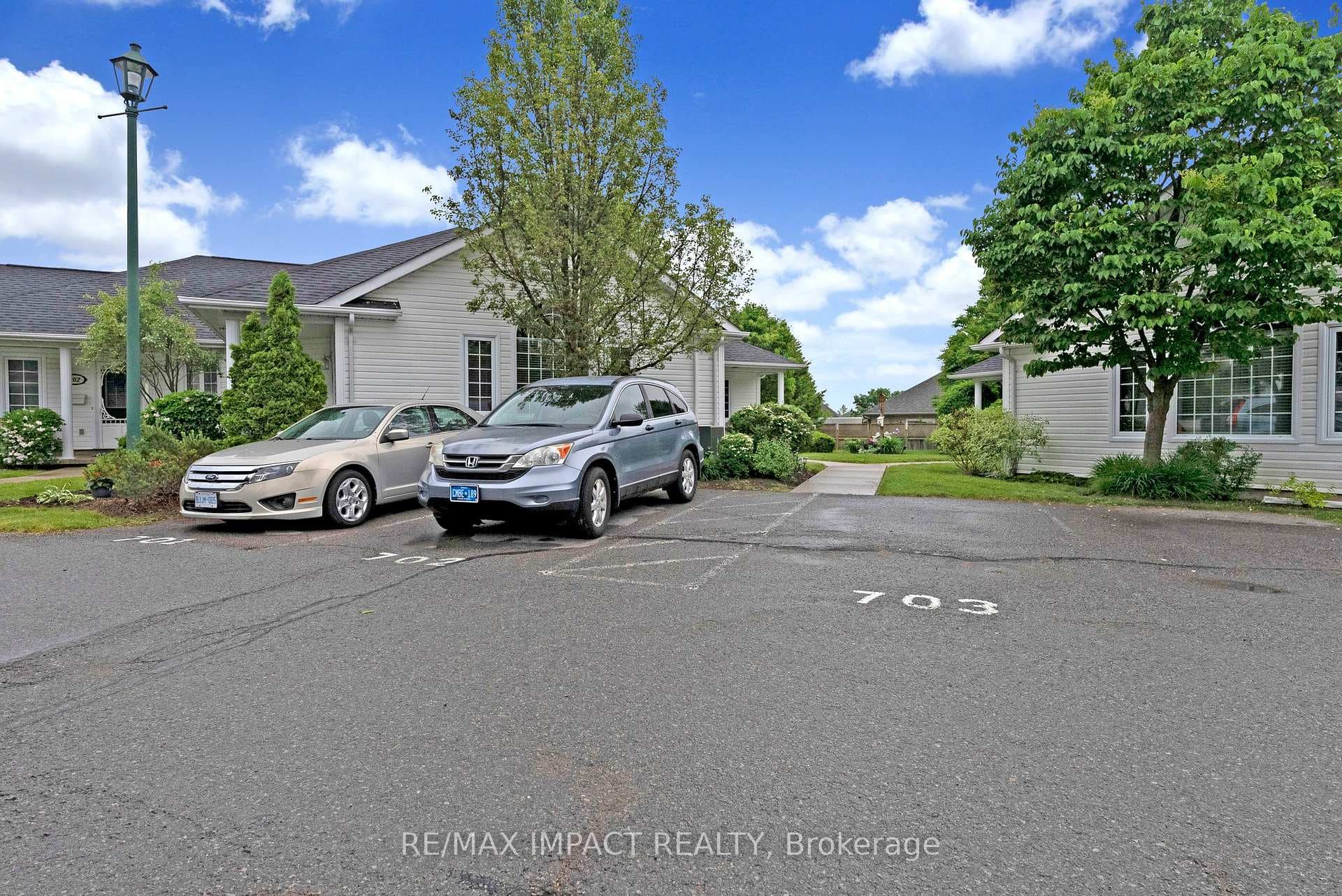 1055 Birchwood Trail Unit 703 photo 21