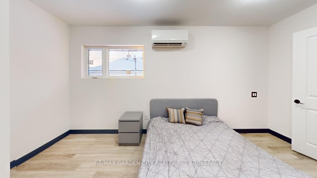 670 Upper Wentworth Street Unit MAIN photo 10