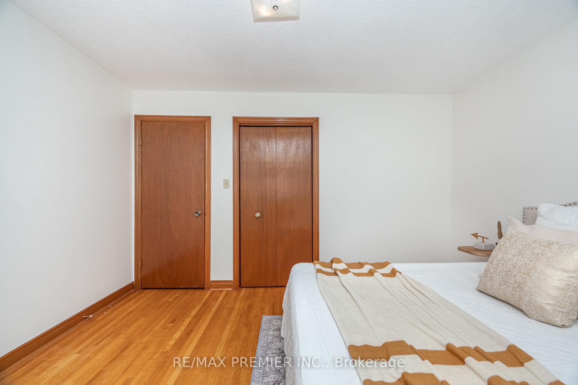 33 Arthur Griffith Drive photo 23