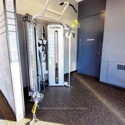 2550 SIMCOE Street Unit 2309 photo 17