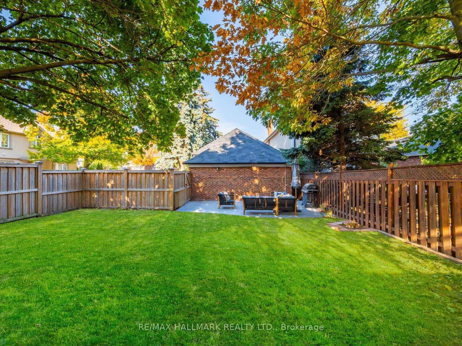 37 Briar Dale Boulevard photo 32