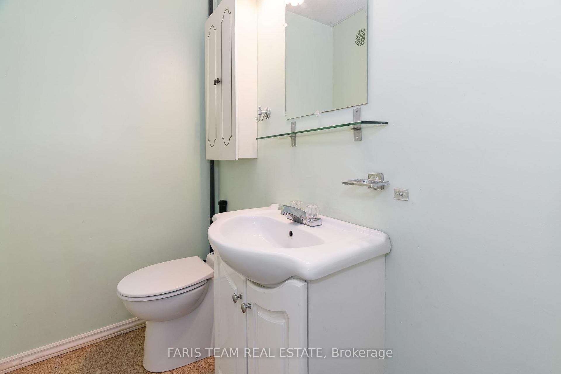 129 Moreau Parkway photo 19