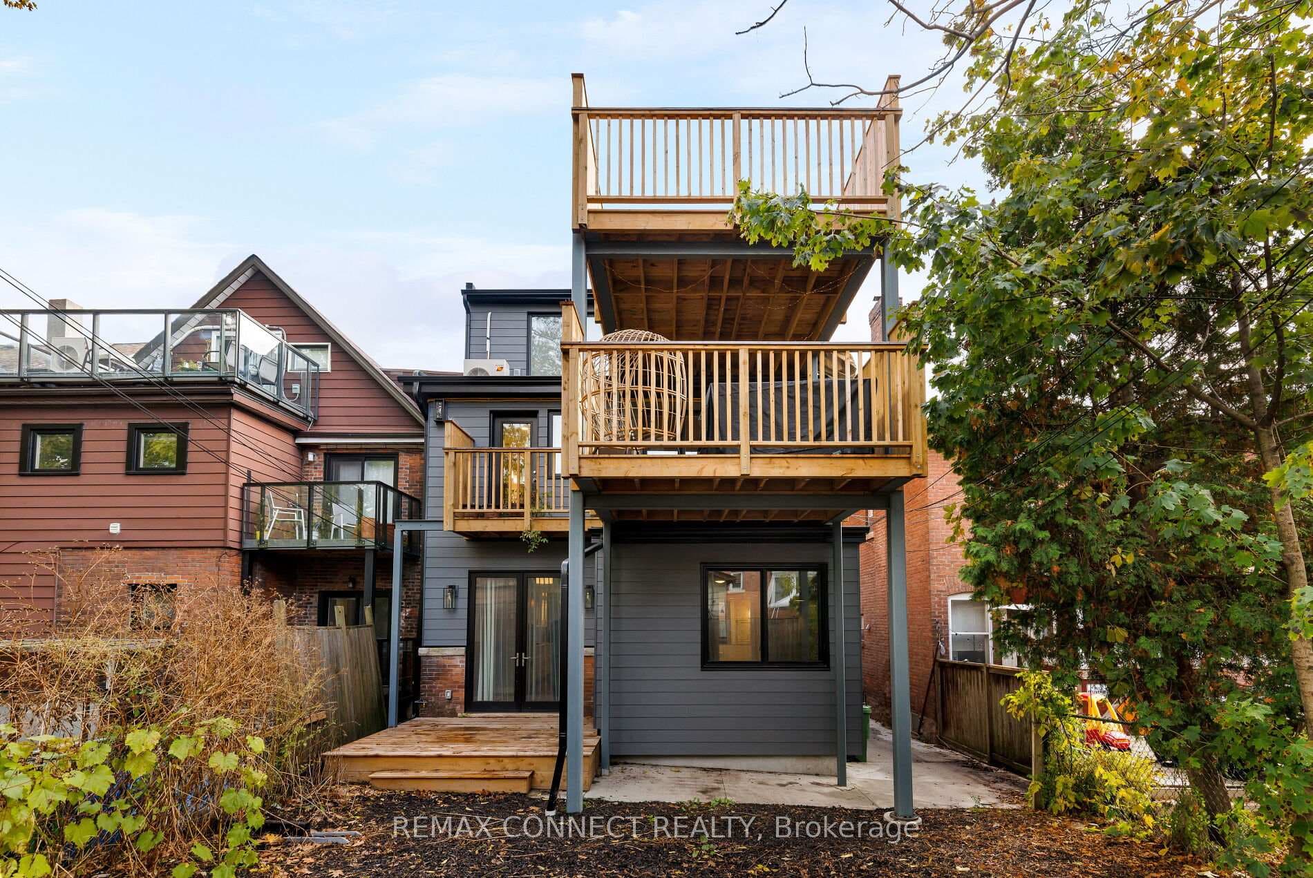 16 Rosemount Avenue photo 48