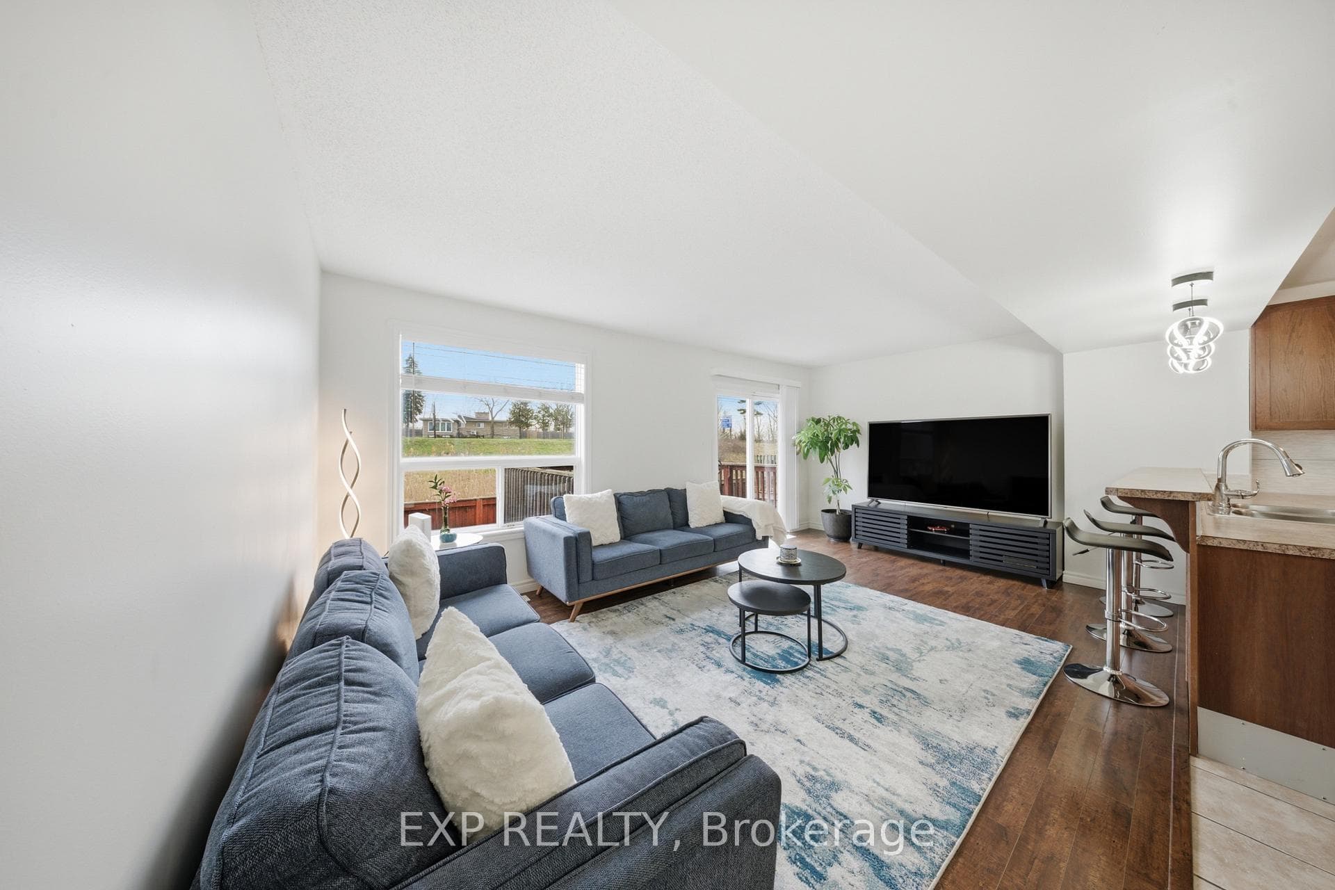 35 Thames Way photo 16