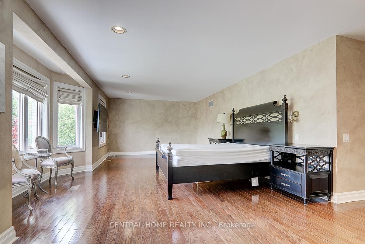 134 Bradgate Drive photo 18