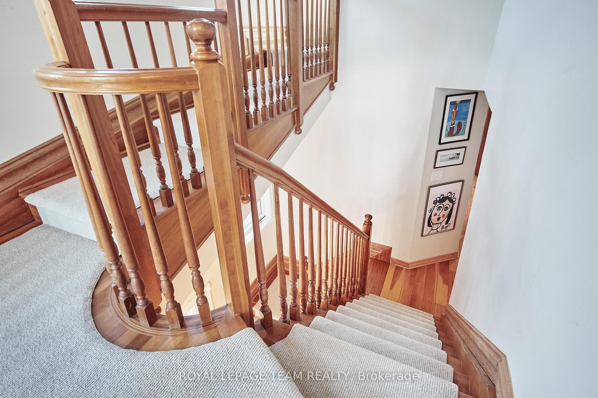108 Stanley Avenue photo 30