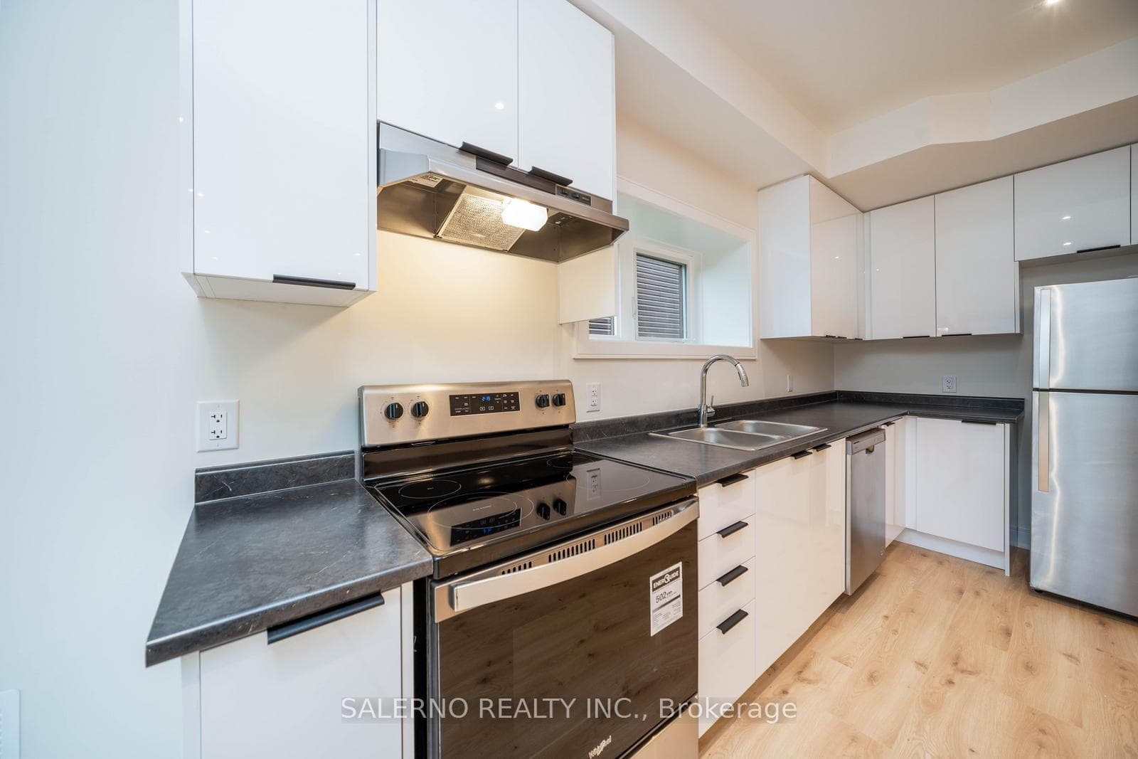 100 Berkely Street Unit Lower photo 16