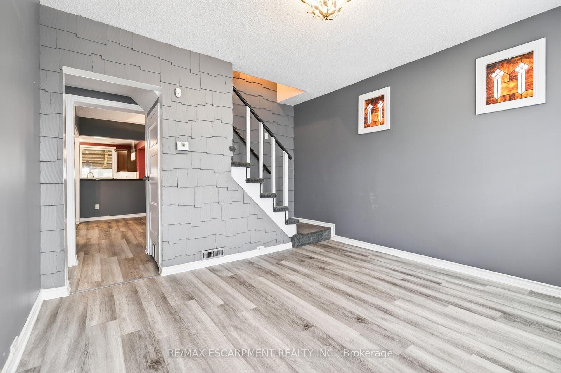 14 Cambridge Avenue photo 5
