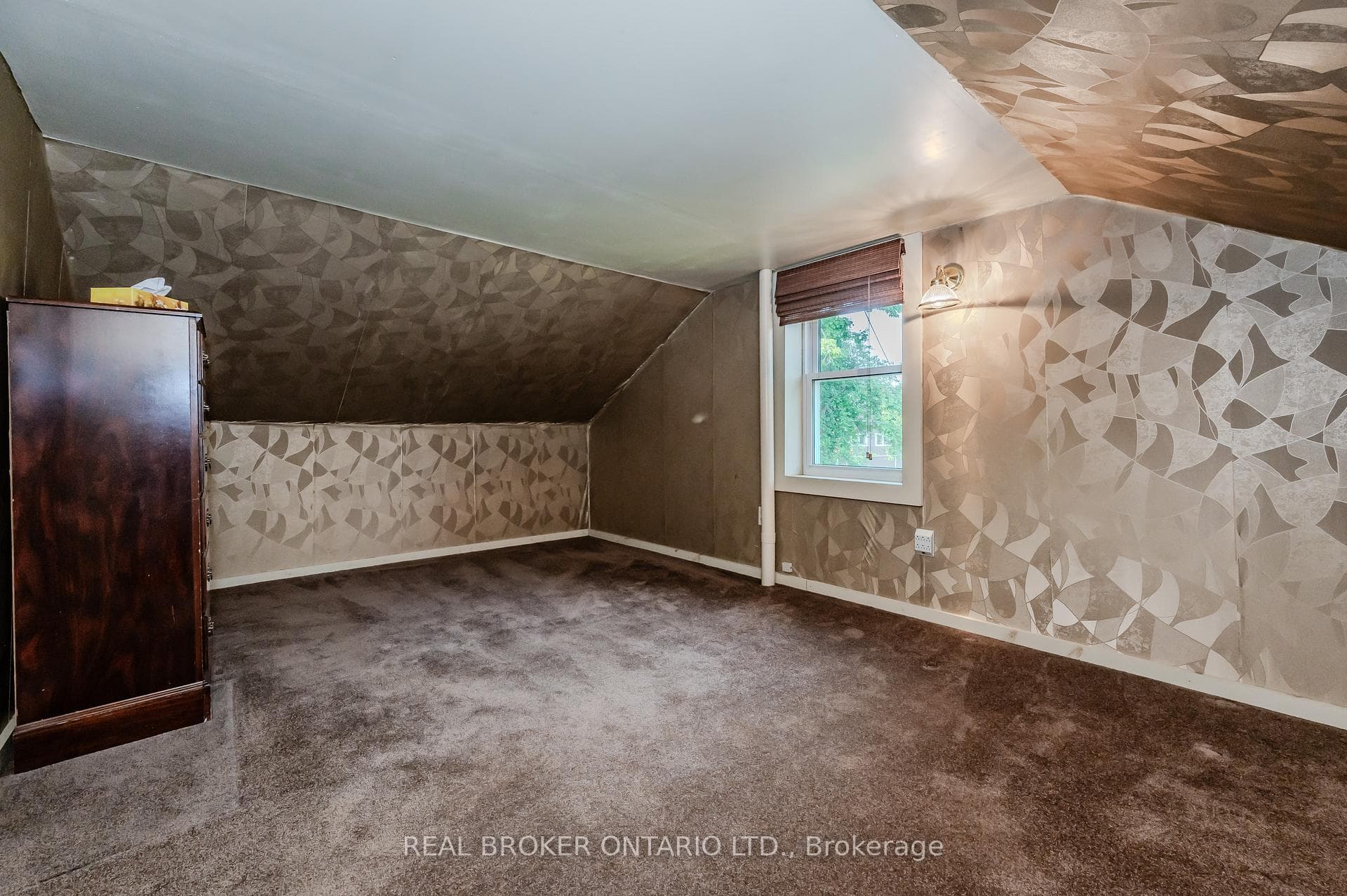 2021 William Street photo 19