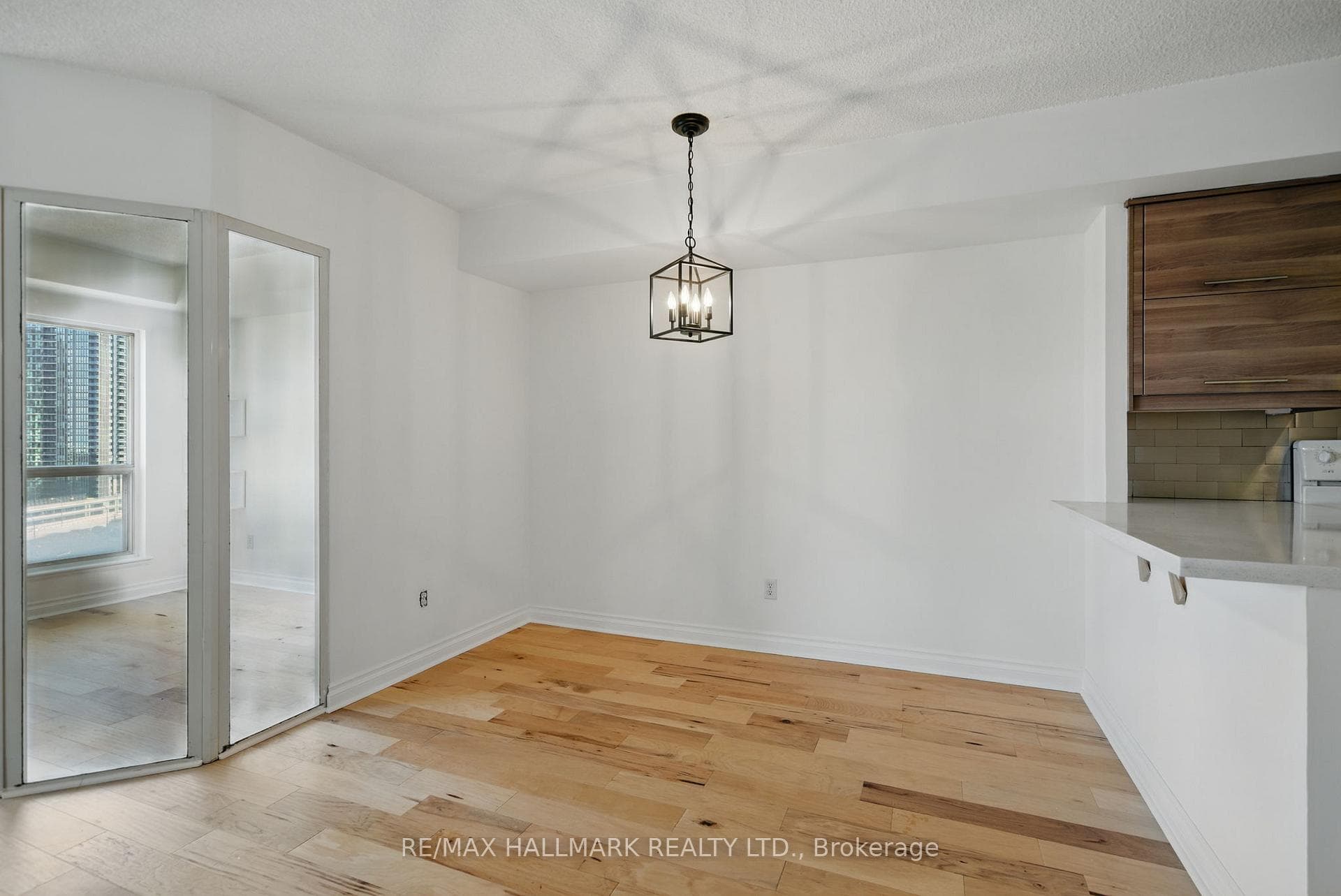 25 The Esplanade N/A Unit 1320 photo 20
