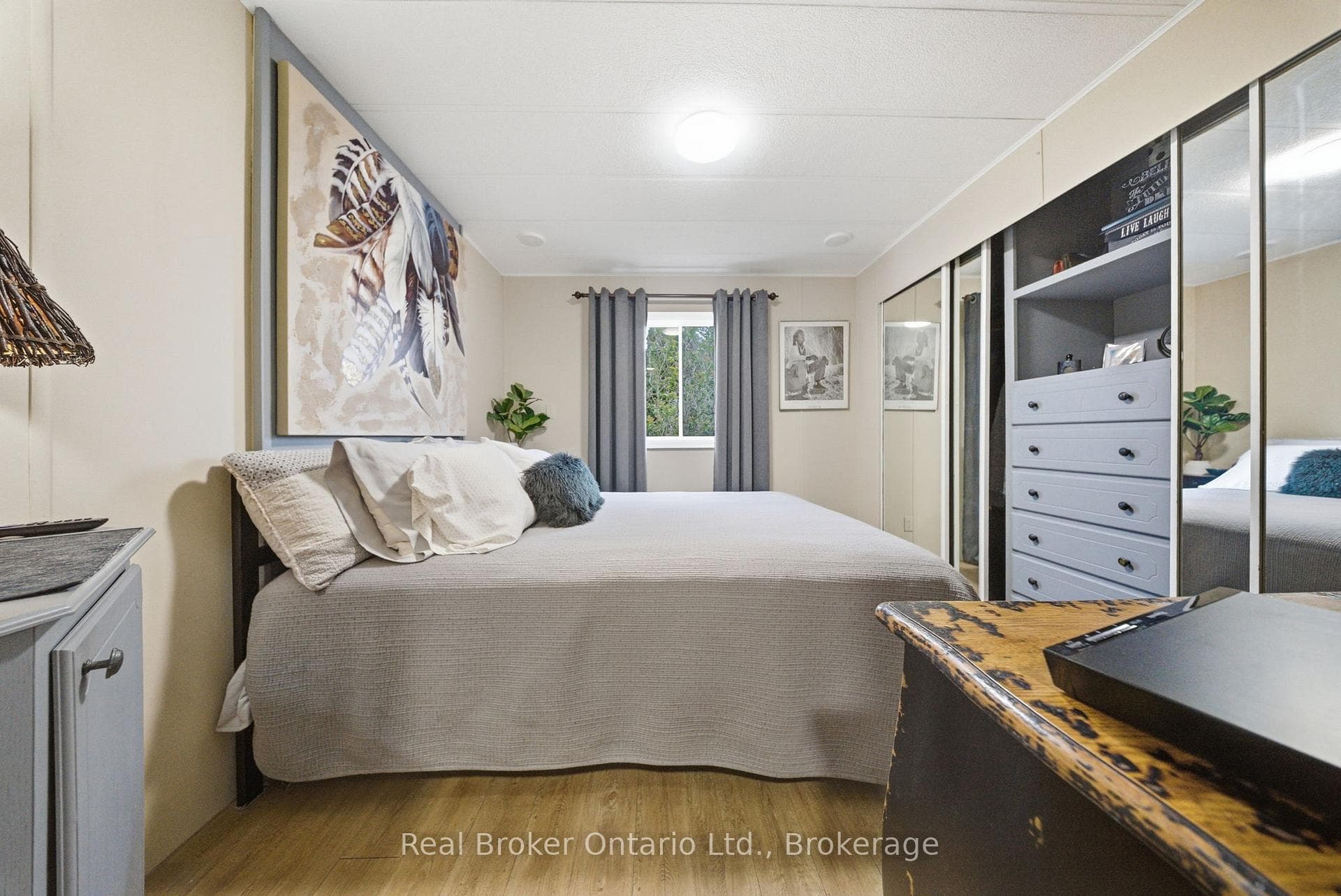 230 Mountain Ash Road photo 11
