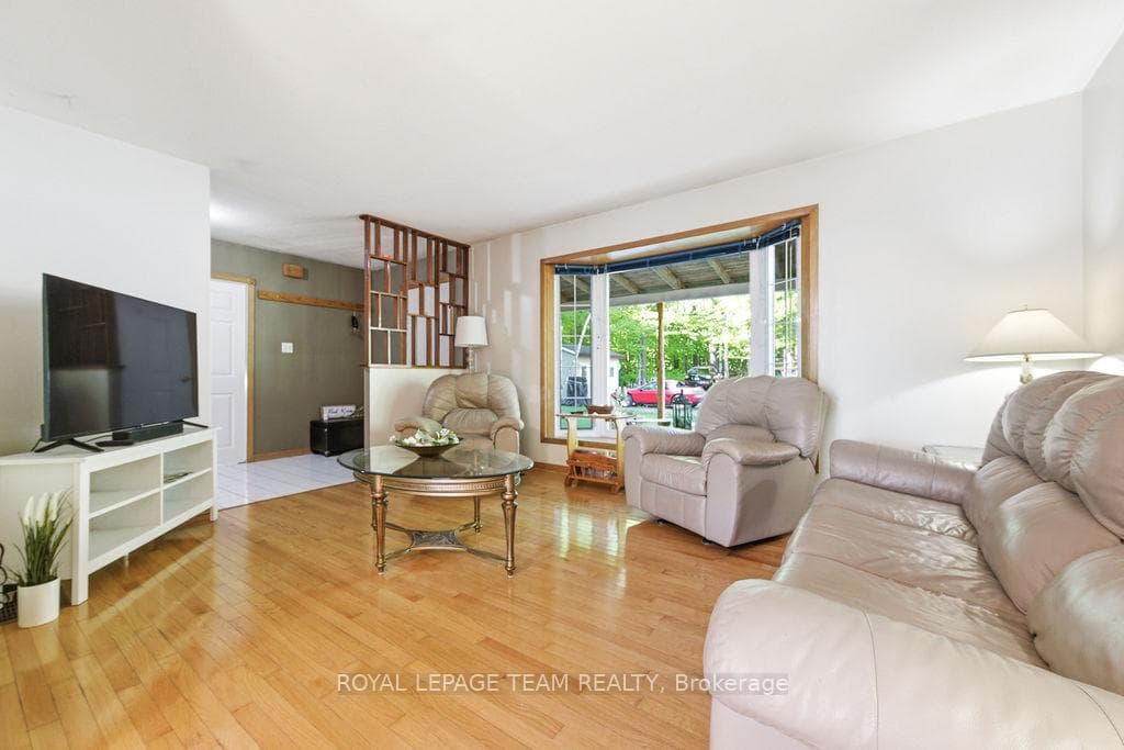 7 Simmons Drive photo 10
