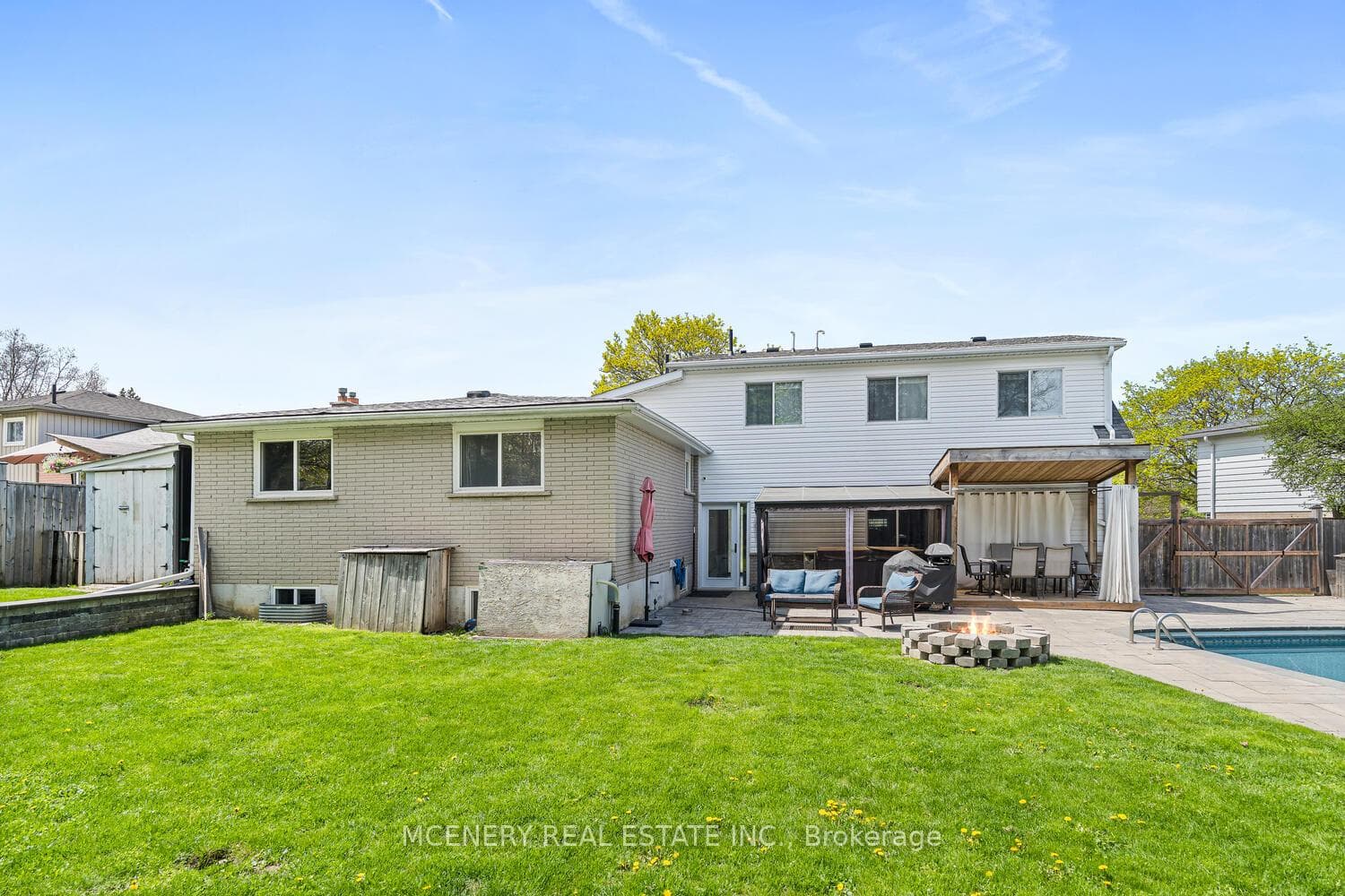 21 ERINDALE Drive photo 50