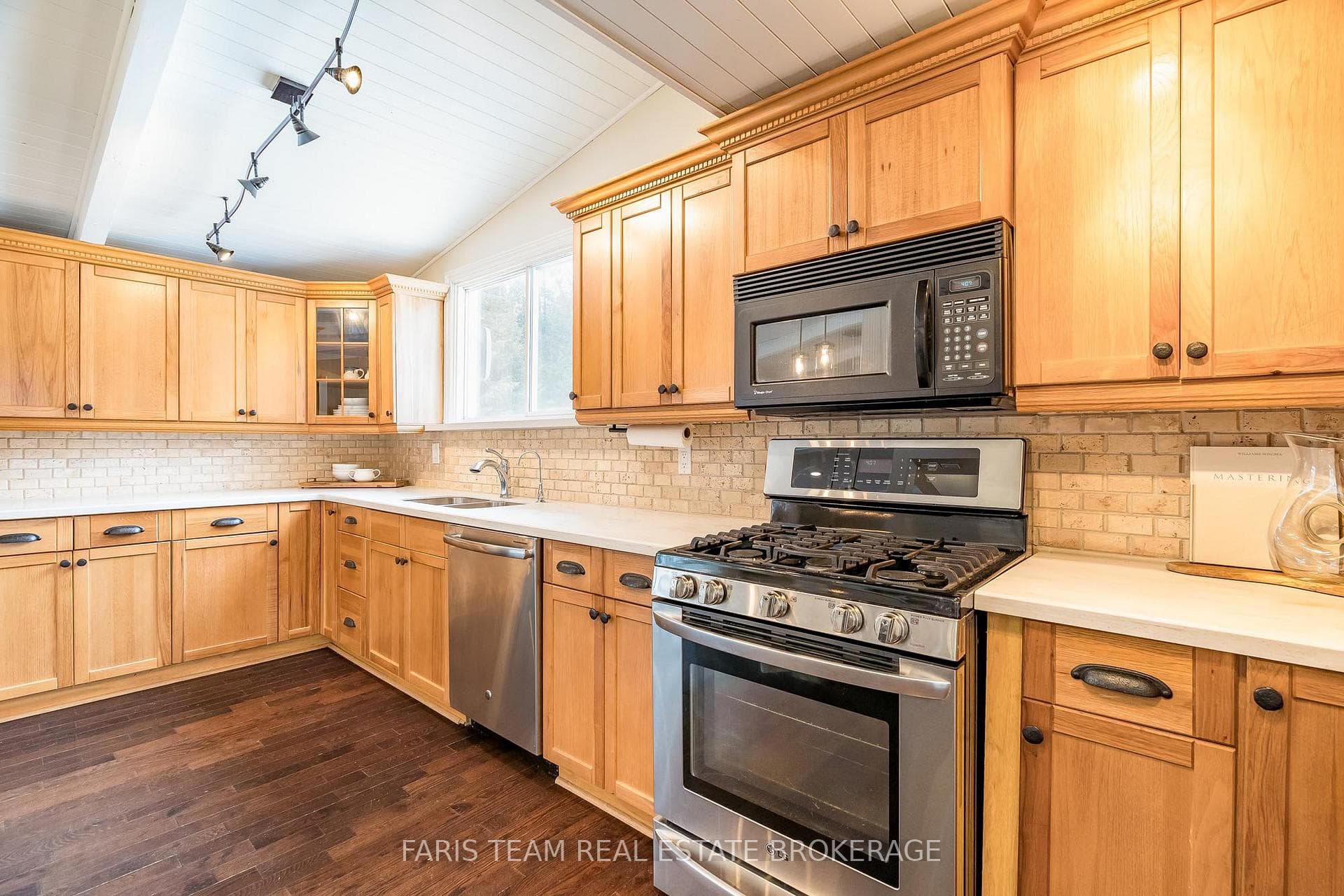 2332 Foxmead Road photo 12