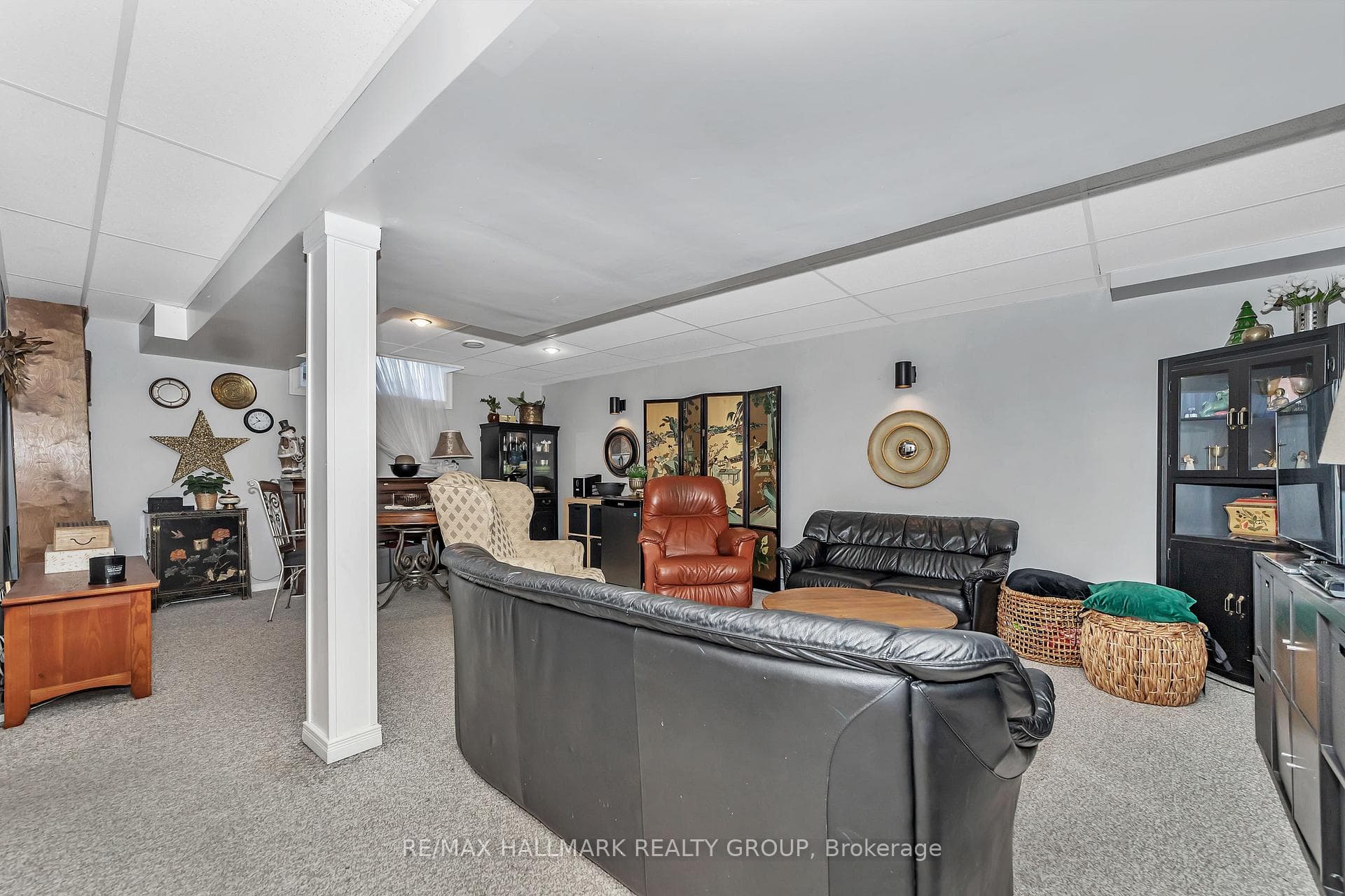 1589 RUMFORD Drive photo 23