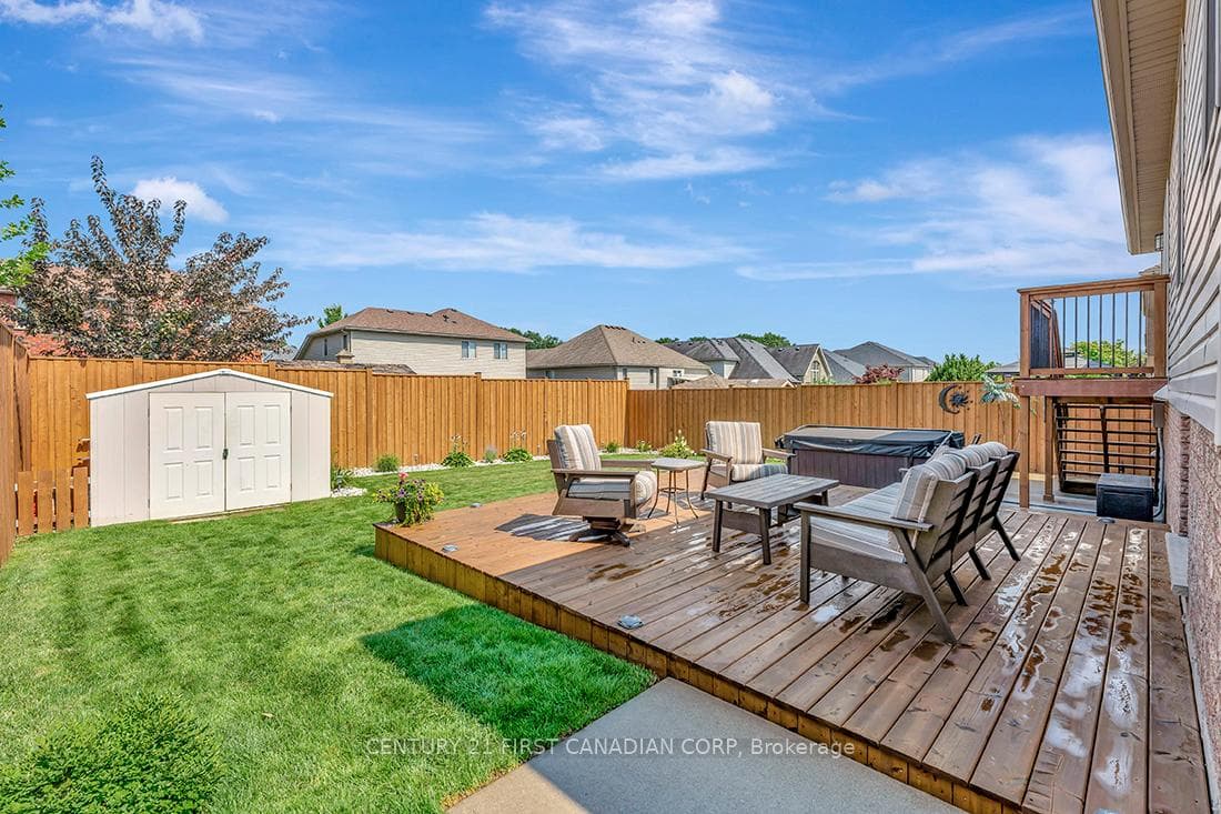 59 Carmichael Crescent photo 36