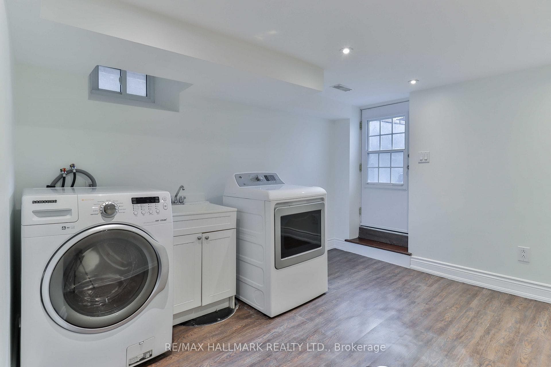 23 Mackay Avenue photo 25