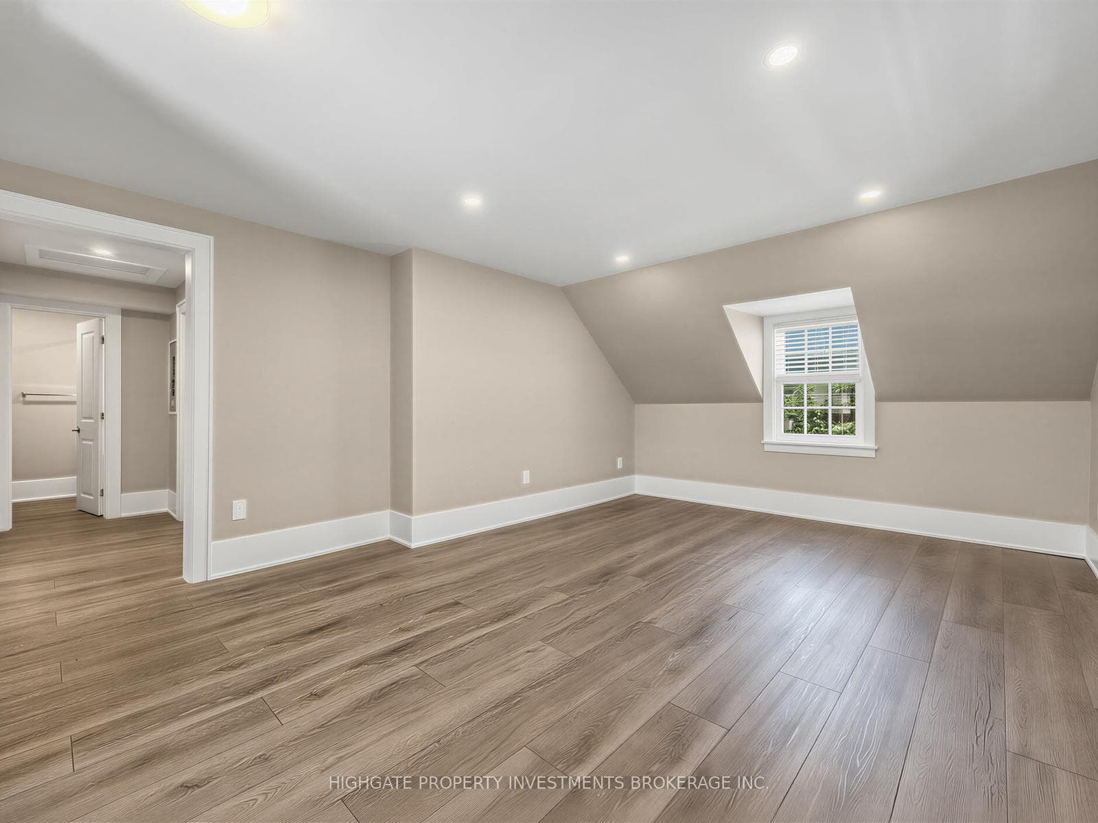 107 Kent Street Unit Upper photo 11
