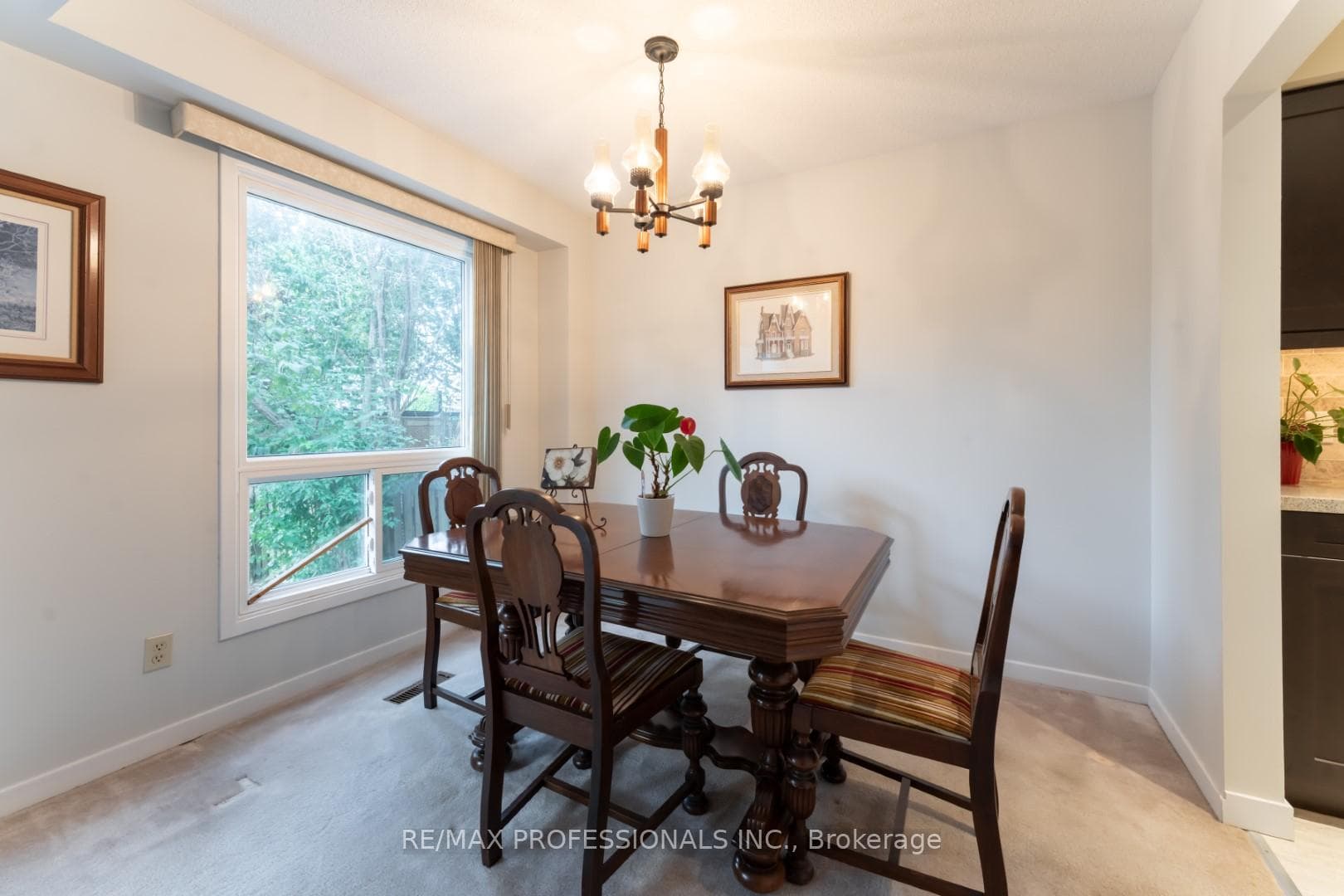 2697 Romark Mews photo 11
