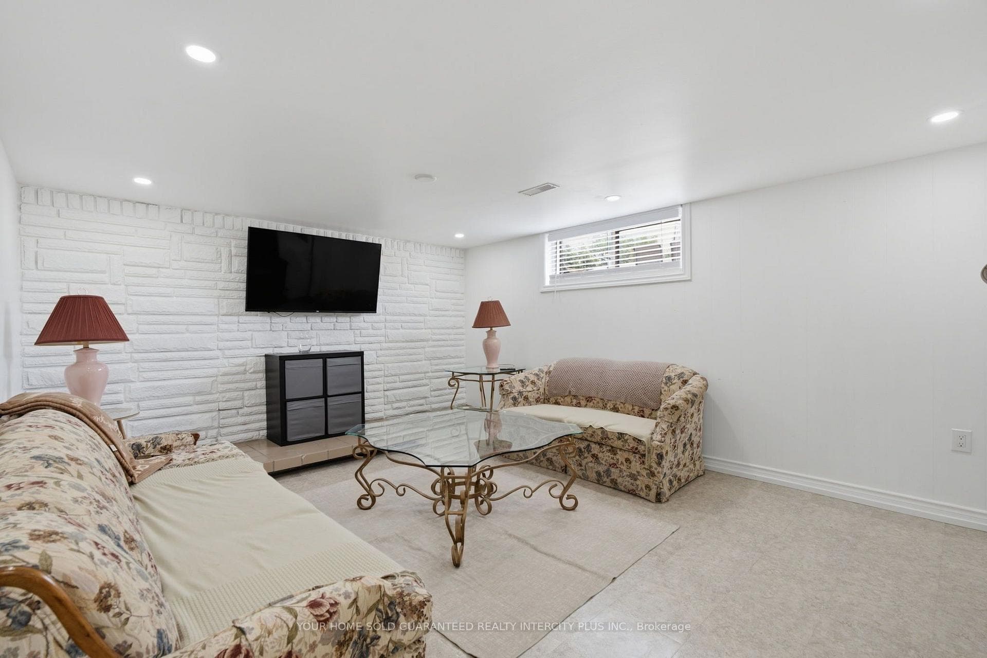 549 Rustic Road photo 20