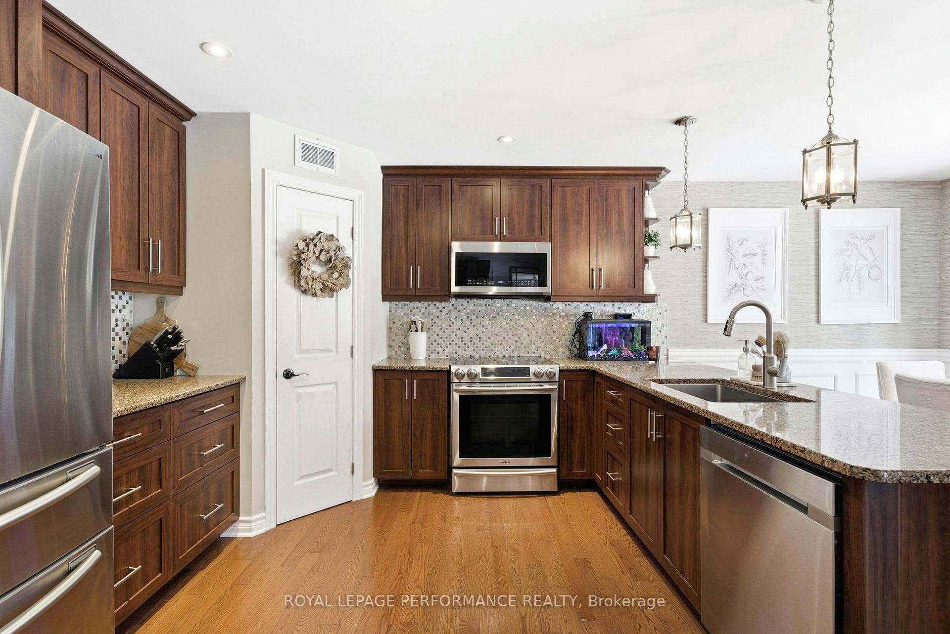 1209 Innwood Avenue photo 13