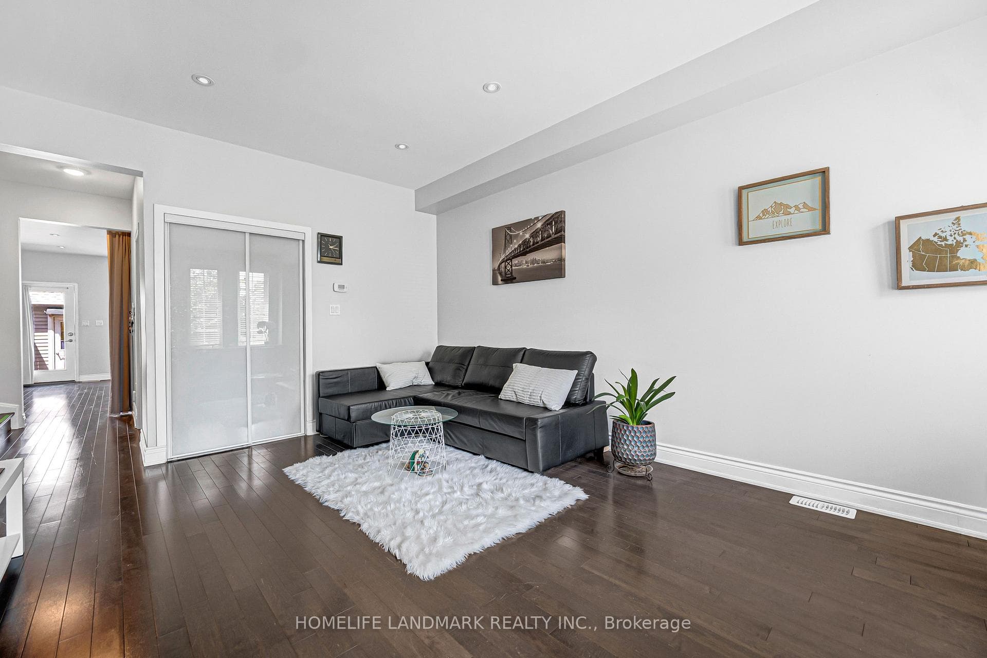 293 Murray Ross Parkway photo 6