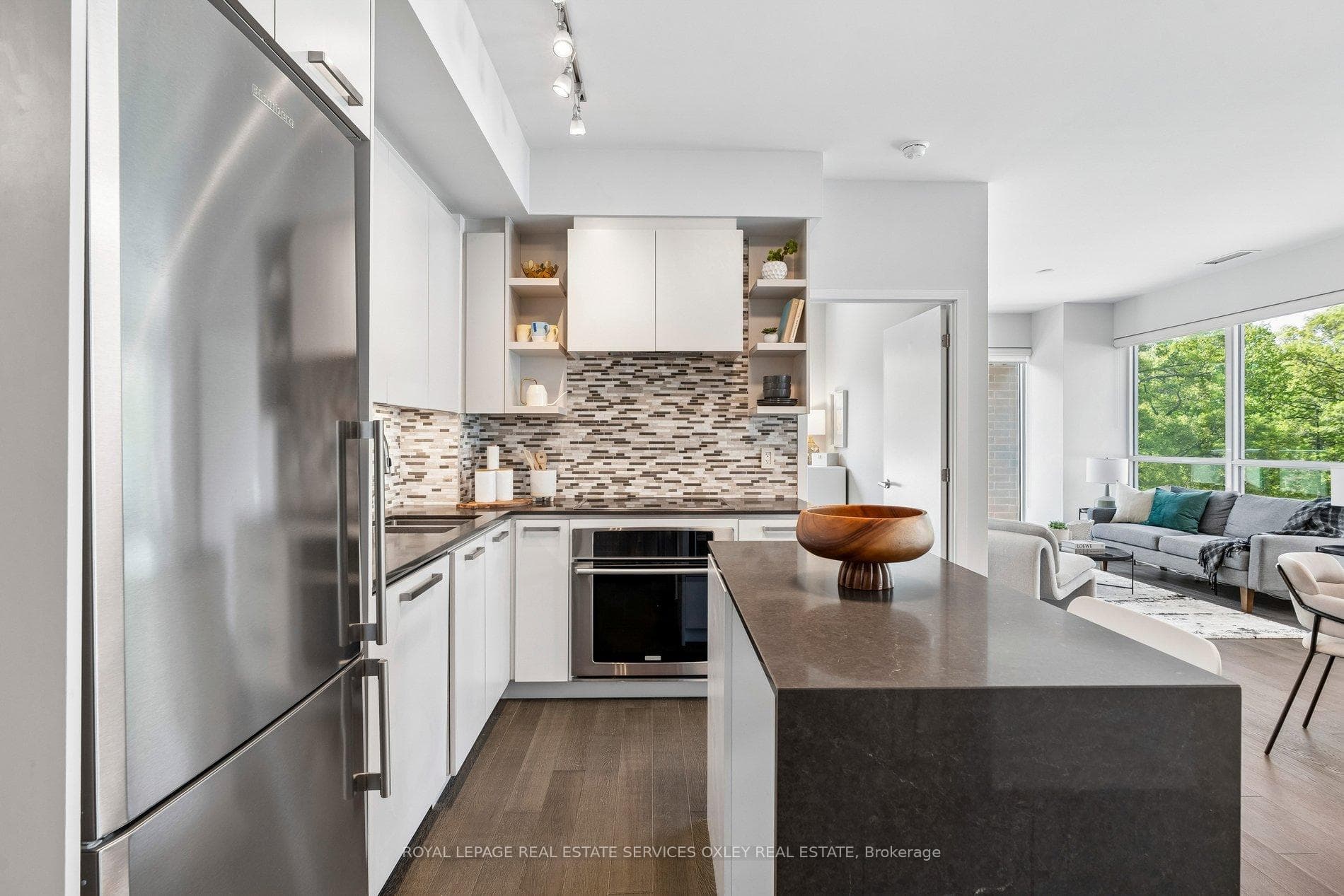 1830 Bloor Street Unit 312 photo 3