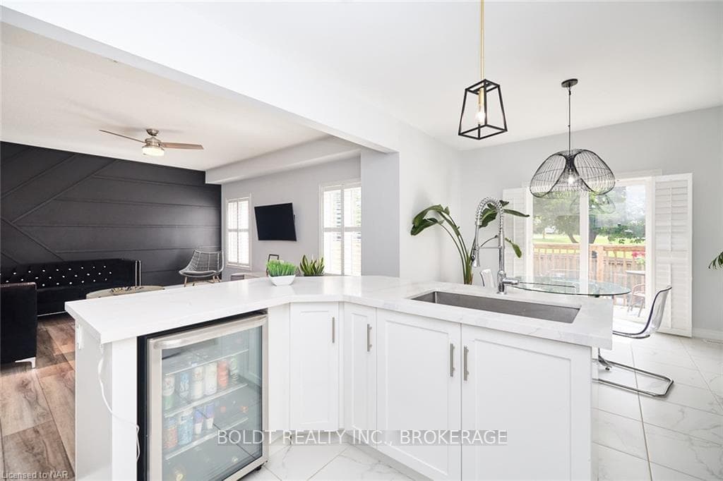 127 DENNIS Drive photo 12