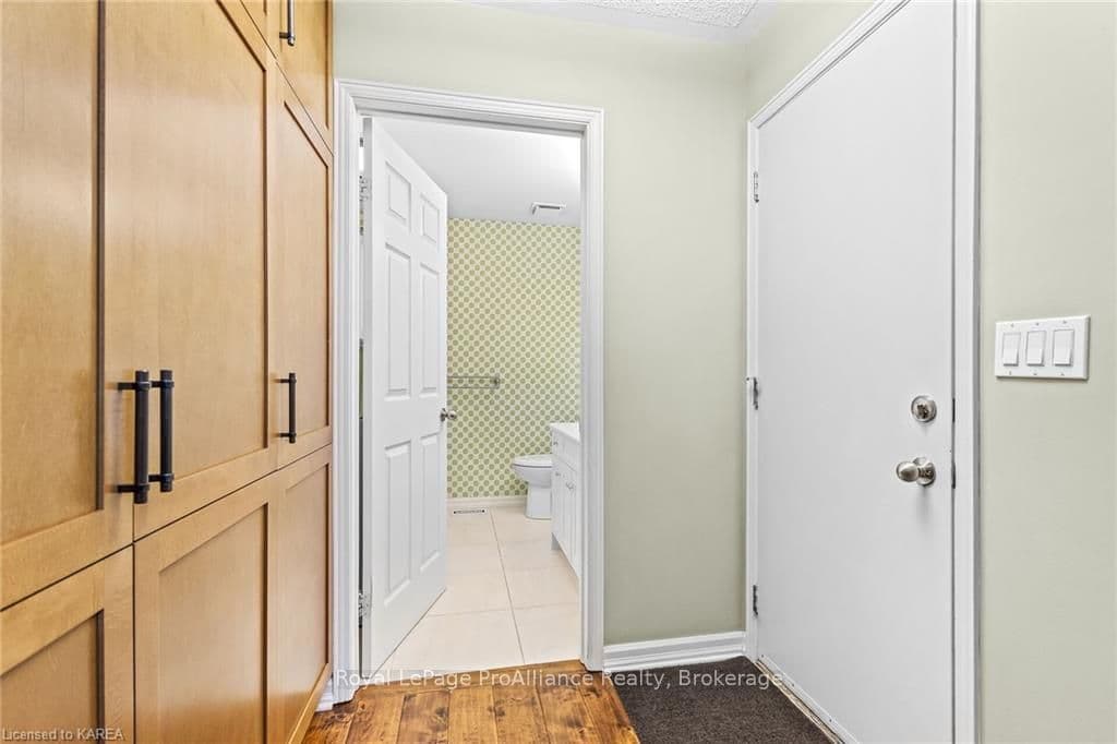 852 LYNWOOD Drive photo 20