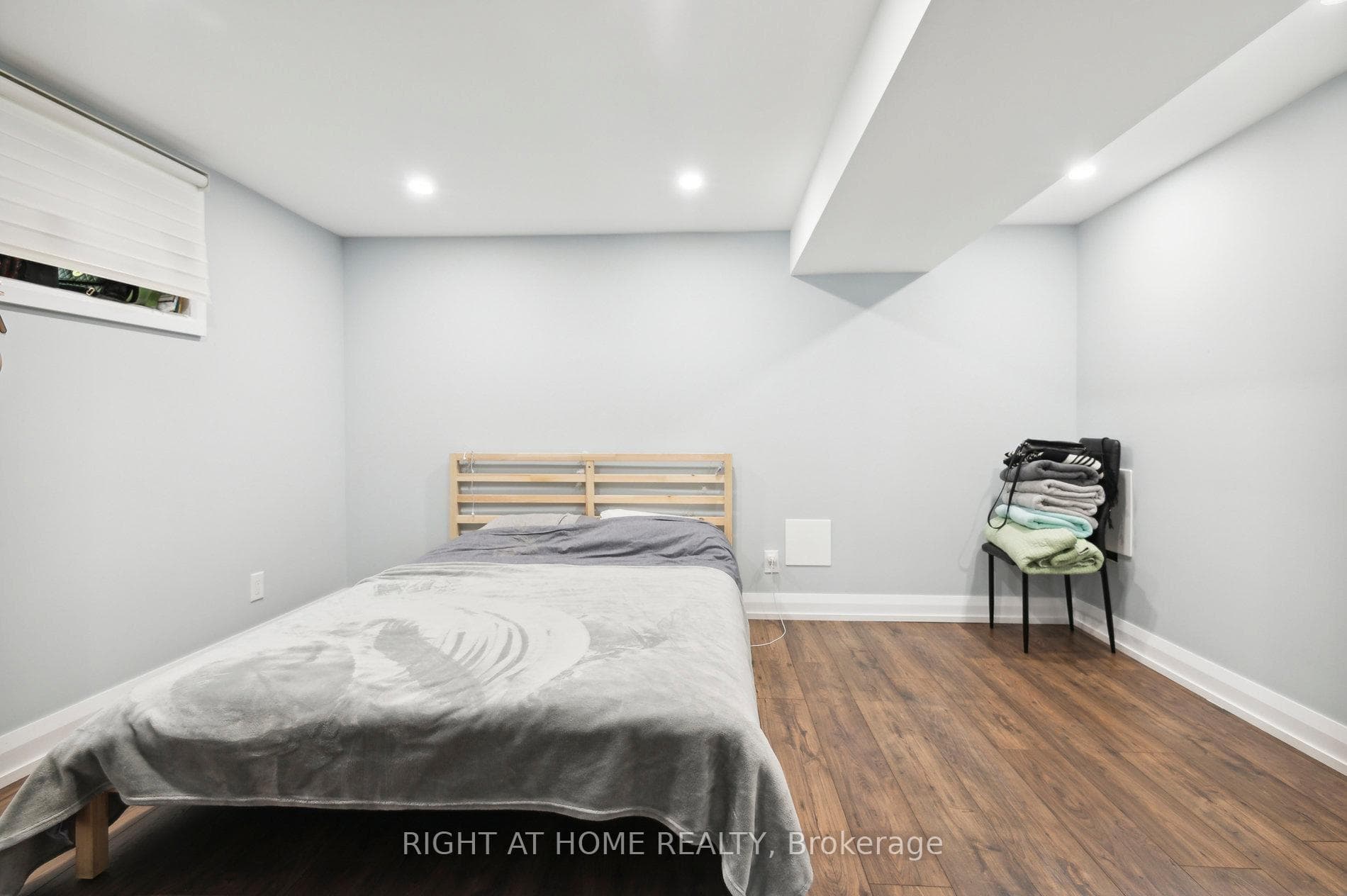 74 Westhead Road photo 23