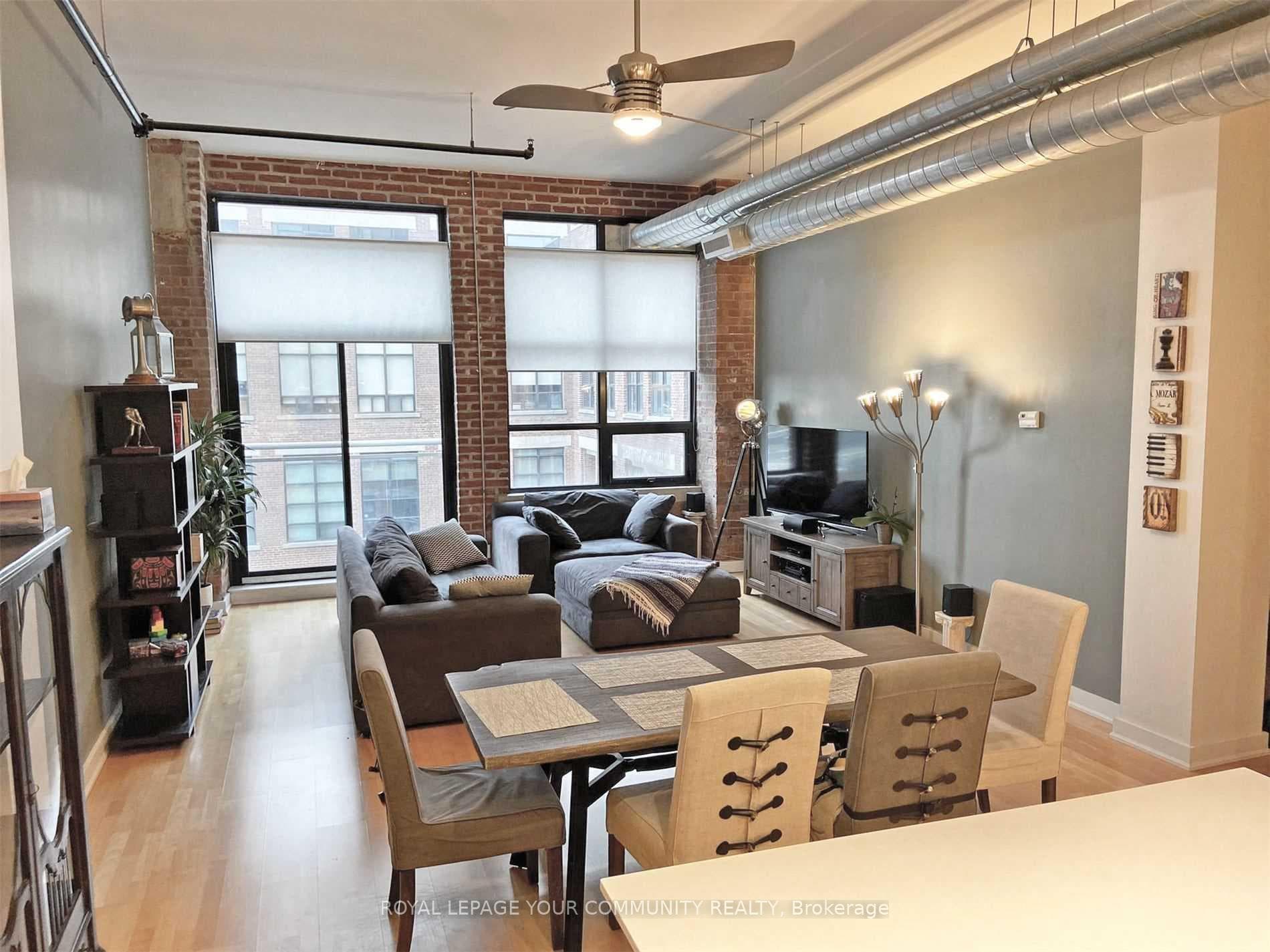 43 Hanna Avenue Unit 421 photo 6