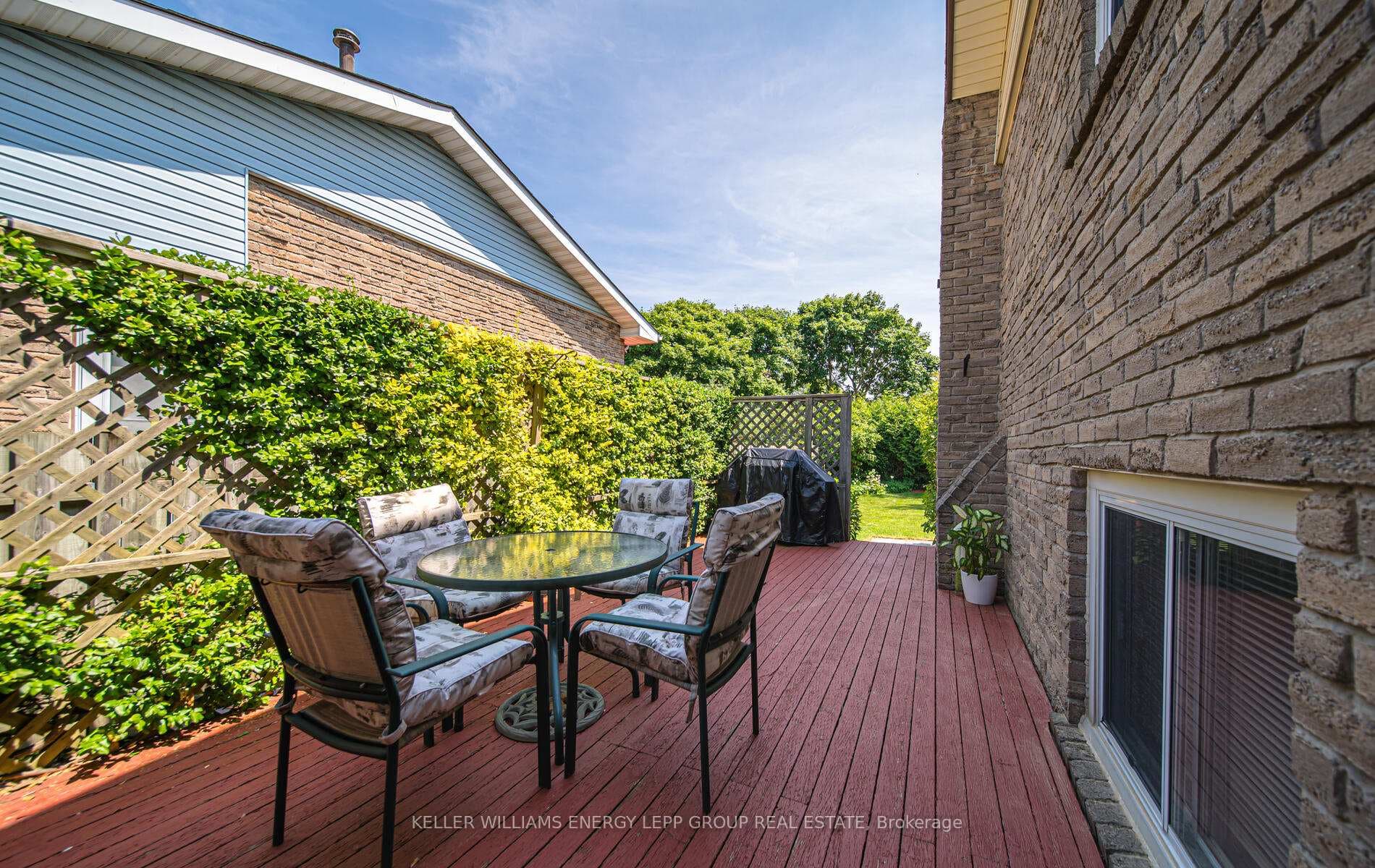 31 Pilkington Crescent photo 36